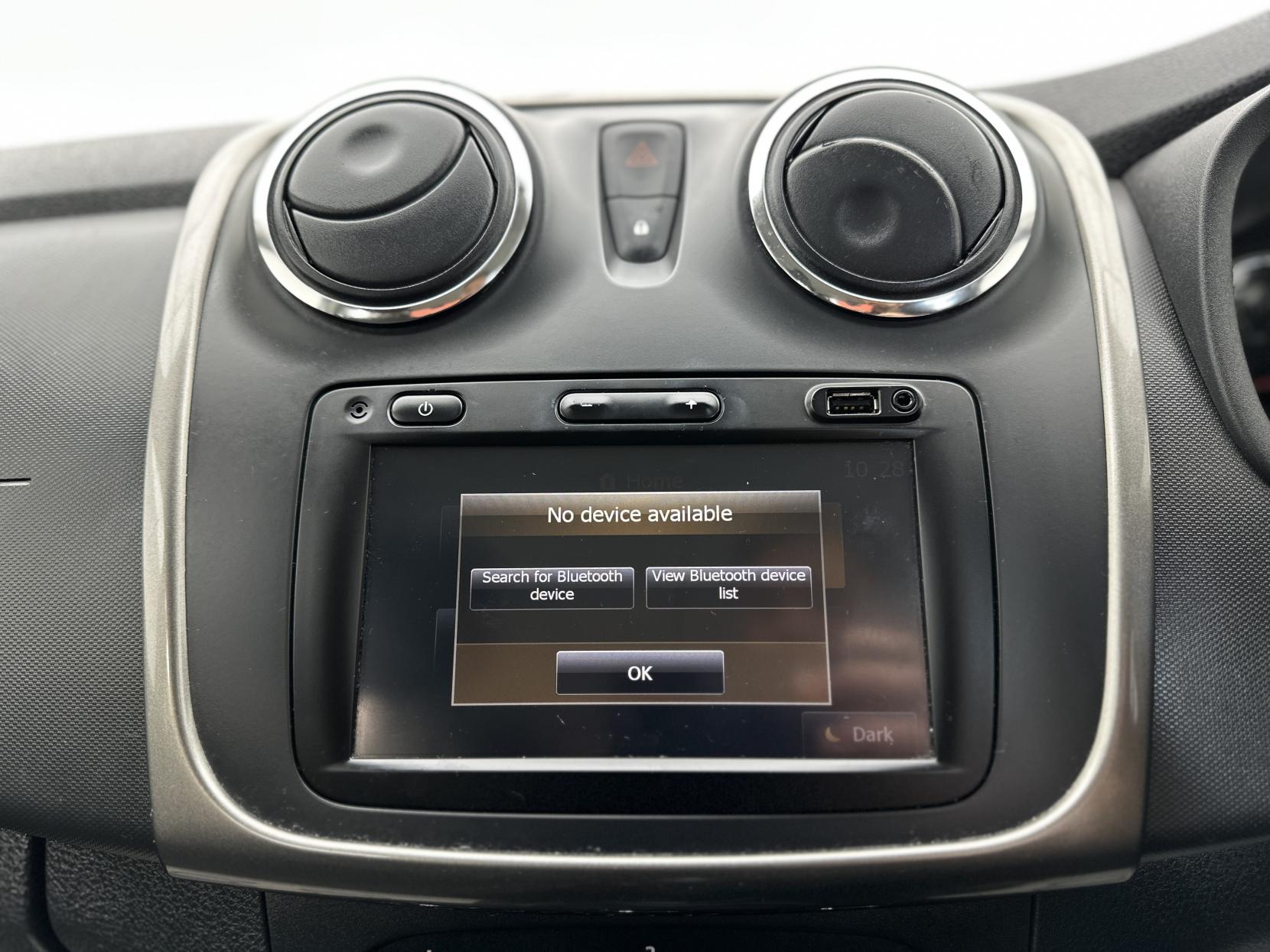 Dacia Sandero 0.9 TCe Laureate Hatchback 5dr Petrol Manual Euro 5 (90 ps)