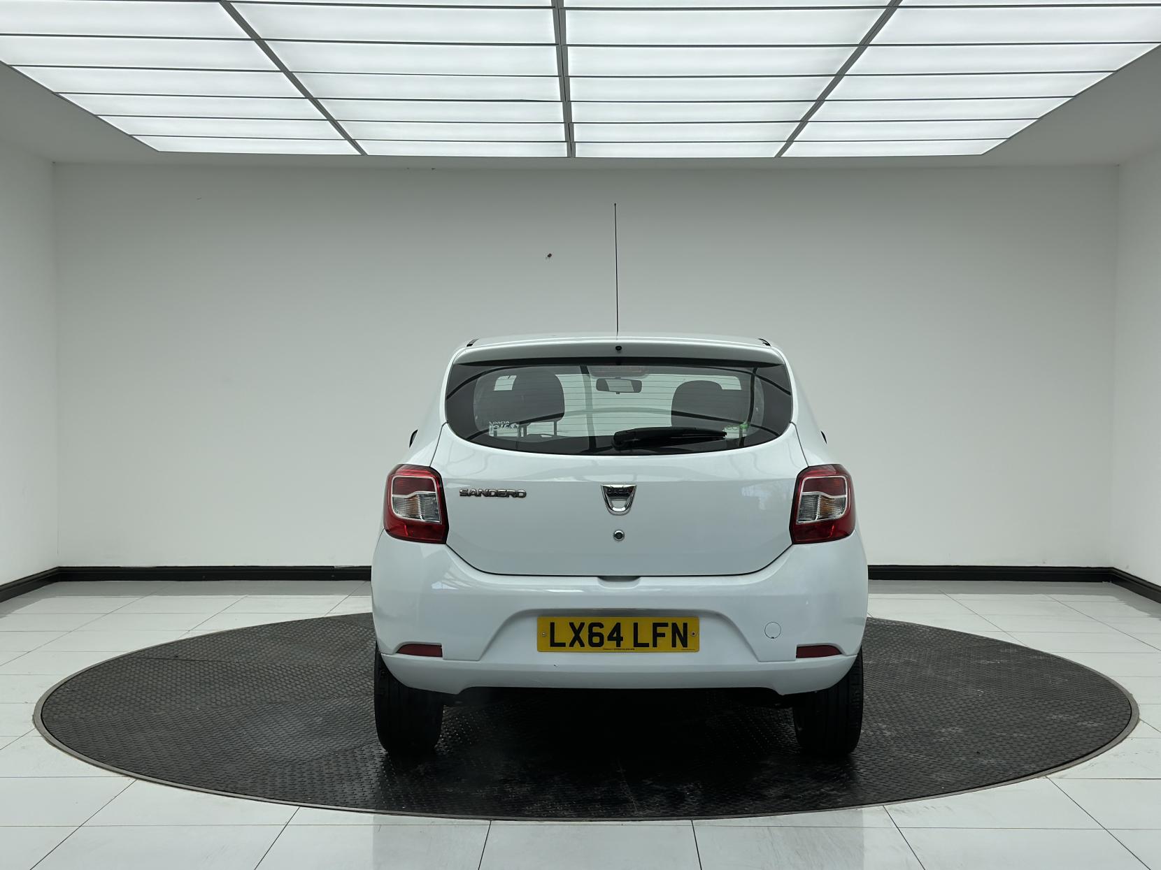 Dacia Sandero 0.9 TCe Laureate Hatchback 5dr Petrol Manual Euro 5 (90 ps)