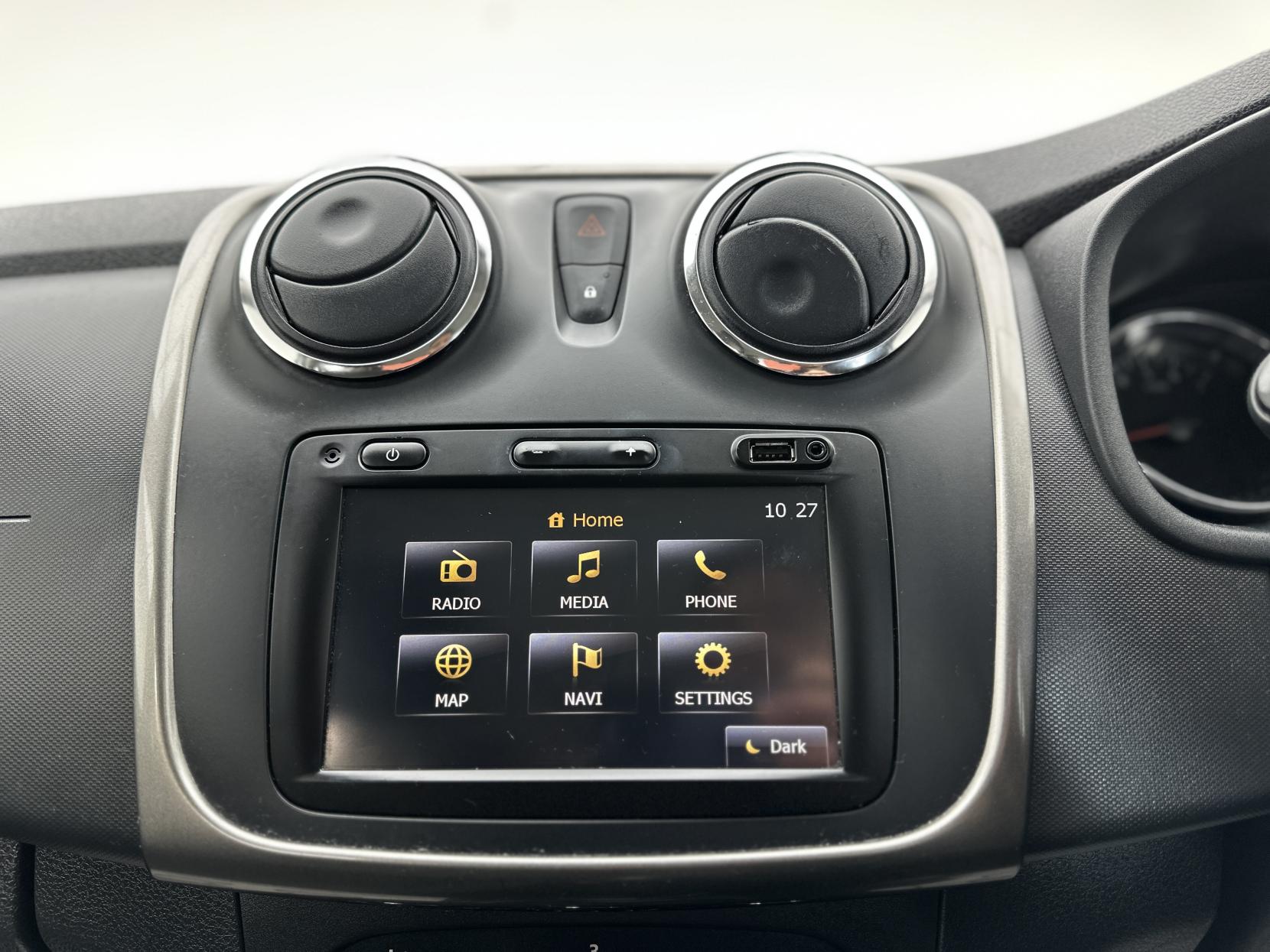 Dacia Sandero 0.9 TCe Laureate Hatchback 5dr Petrol Manual Euro 5 (90 ps)