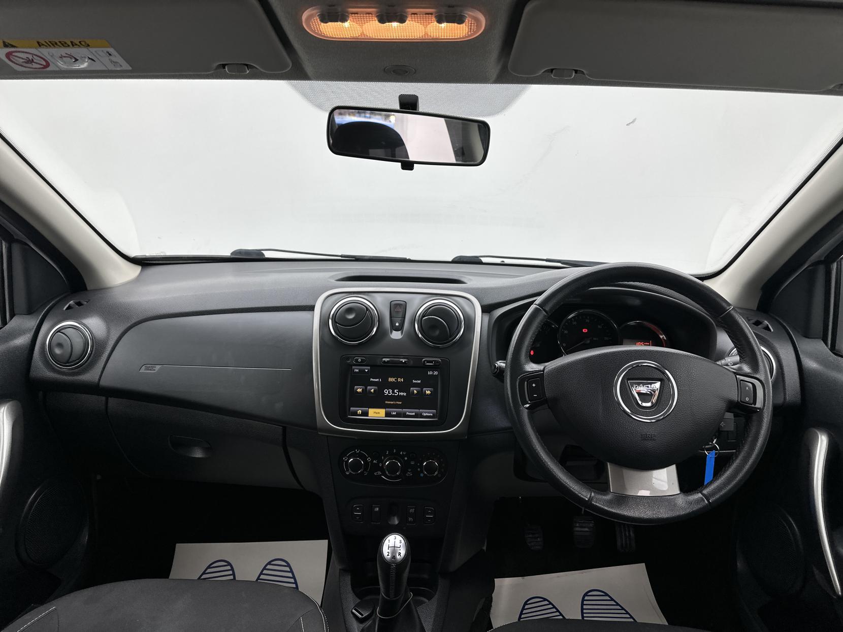 Dacia Sandero 0.9 TCe Laureate Hatchback 5dr Petrol Manual Euro 5 (90 ps)