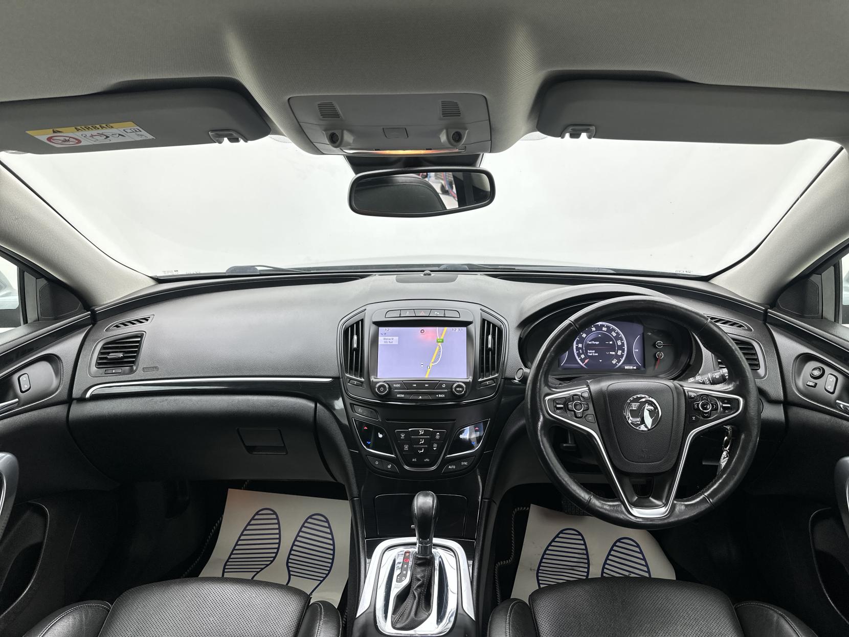 Vauxhall Insignia 2.0 CDTi Elite Nav Hatchback 5dr Diesel Auto Euro 5 (163 ps)
