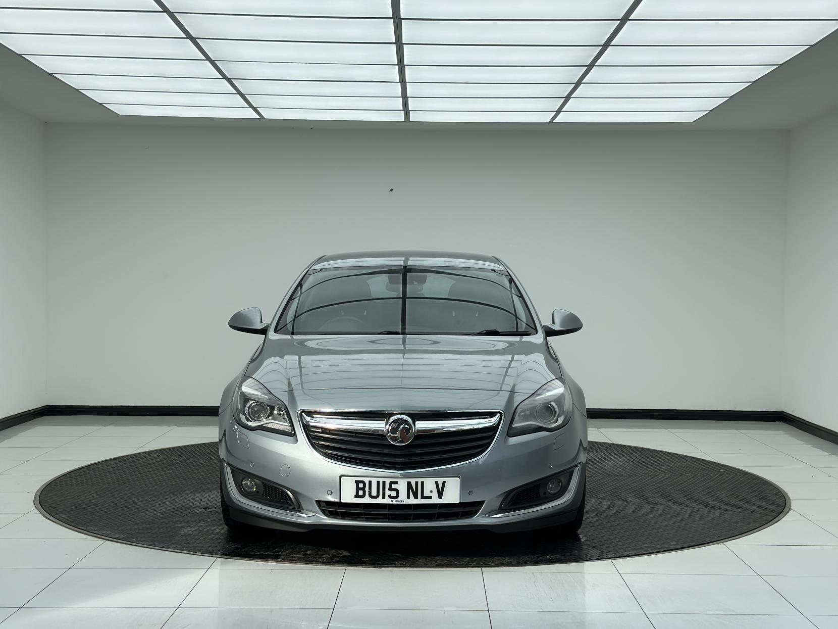 Vauxhall Insignia 2.0 CDTi Elite Nav Hatchback 5dr Diesel Auto Euro 5 (163 ps)