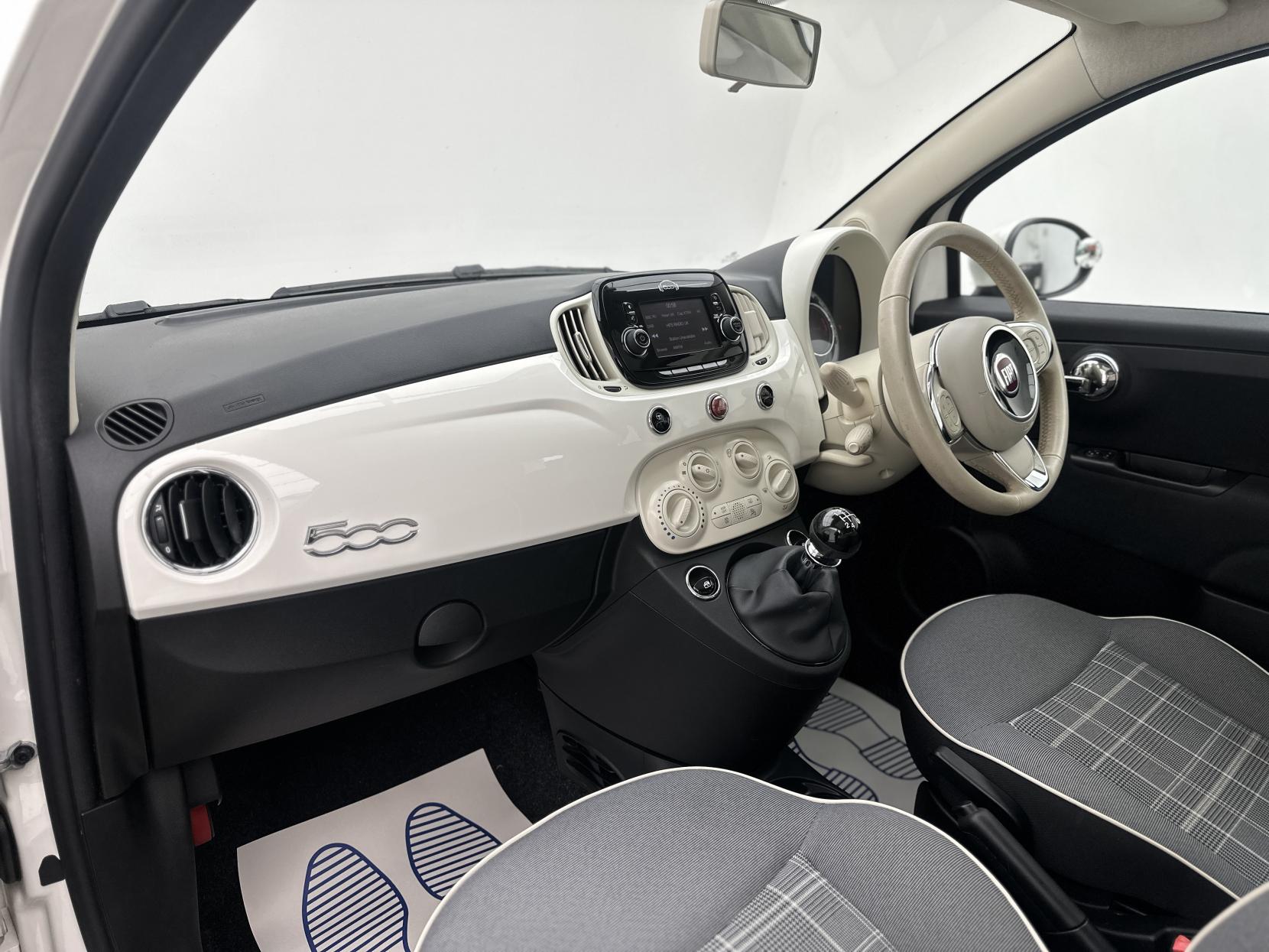 Fiat 500 1.2 Lounge Hatchback 3dr Petrol Manual Euro 6 (s/s) (69 bhp)