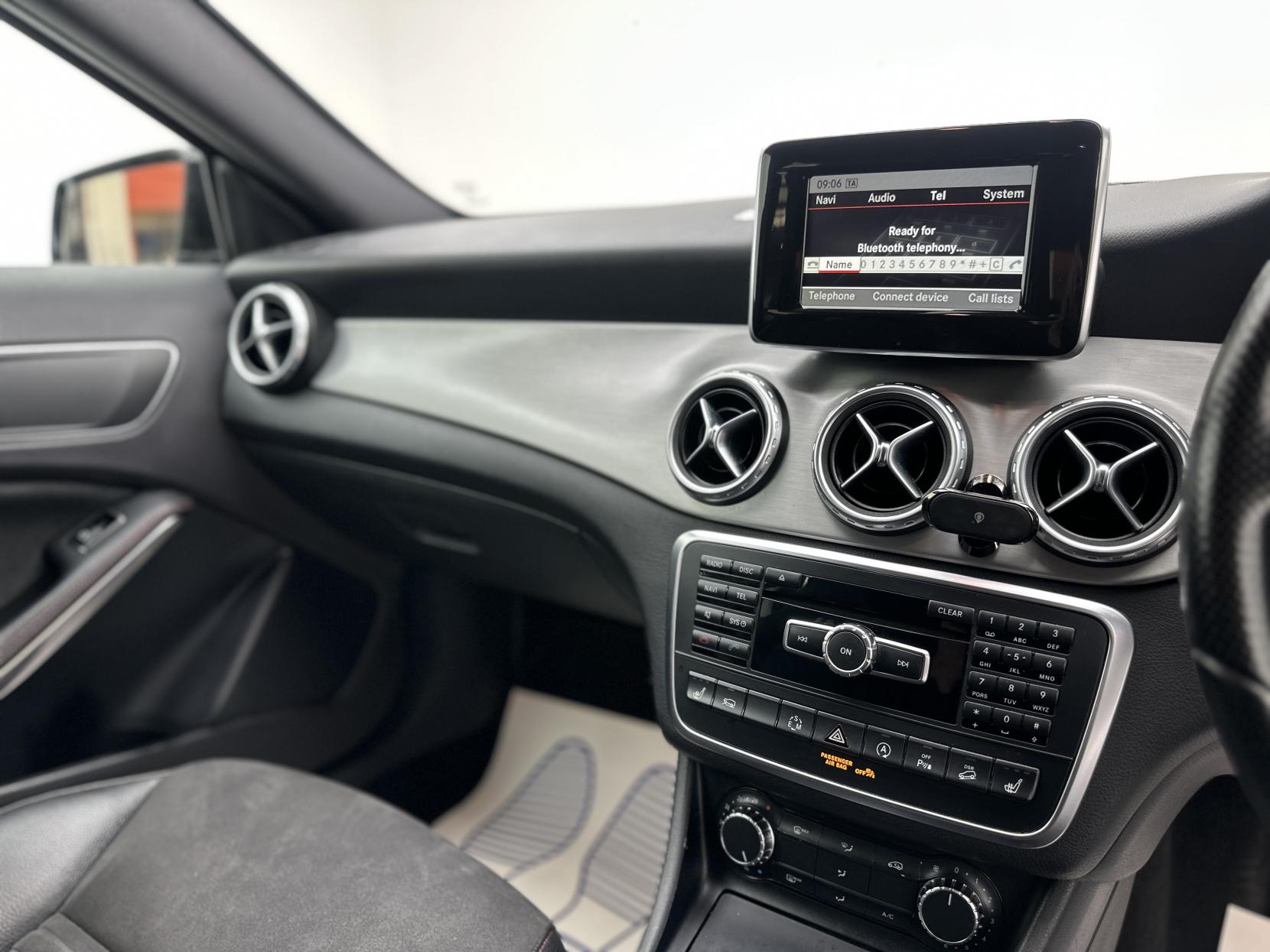 Mercedes-Benz GLA 2.1 GLA220 CDI AMG Line SUV 5dr Diesel 7G-DCT 4MATIC Euro 6 (s/s) (170 ps)