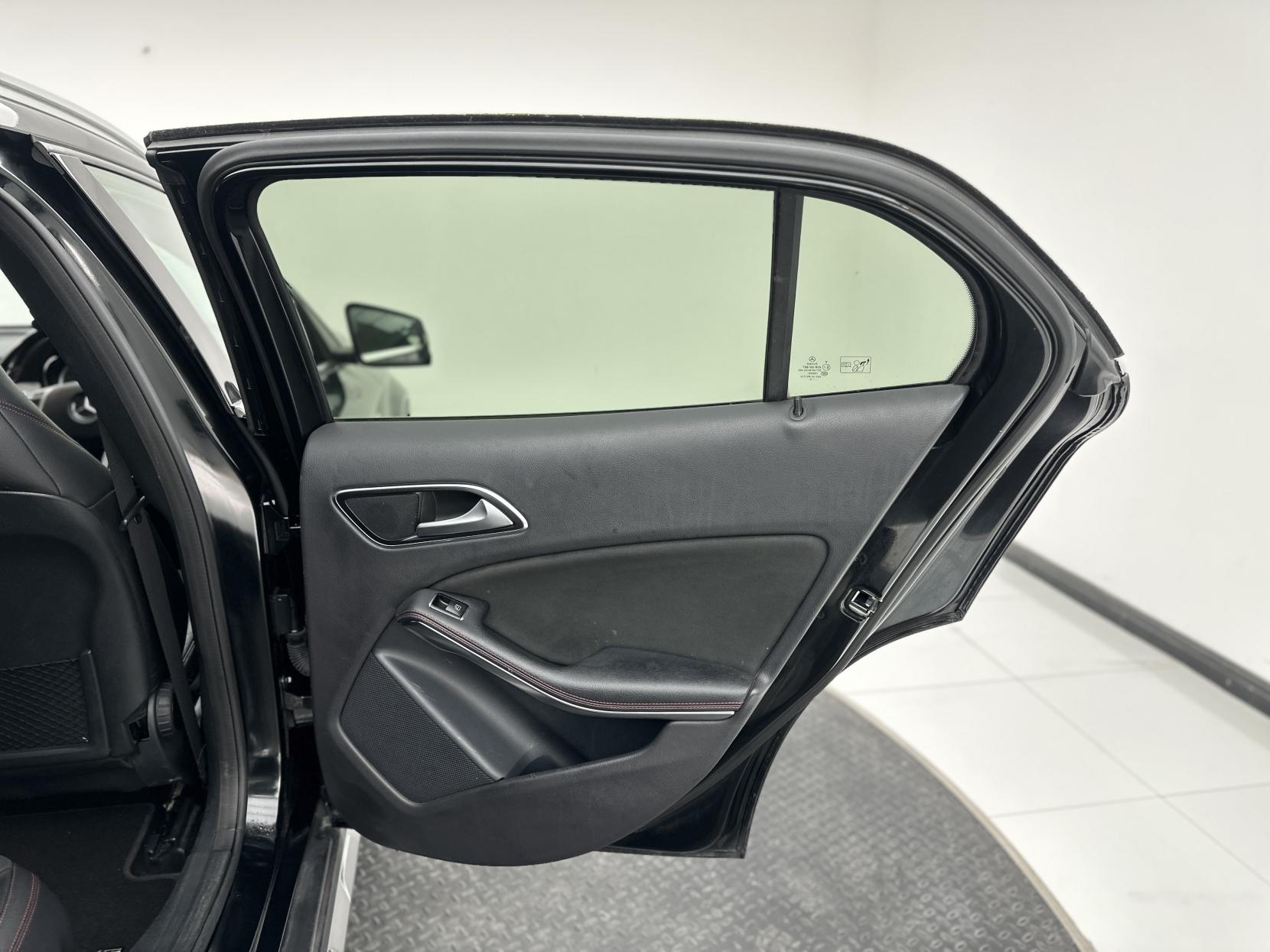 Mercedes-Benz GLA 2.1 GLA220 CDI AMG Line SUV 5dr Diesel 7G-DCT 4MATIC Euro 6 (s/s) (170 ps)