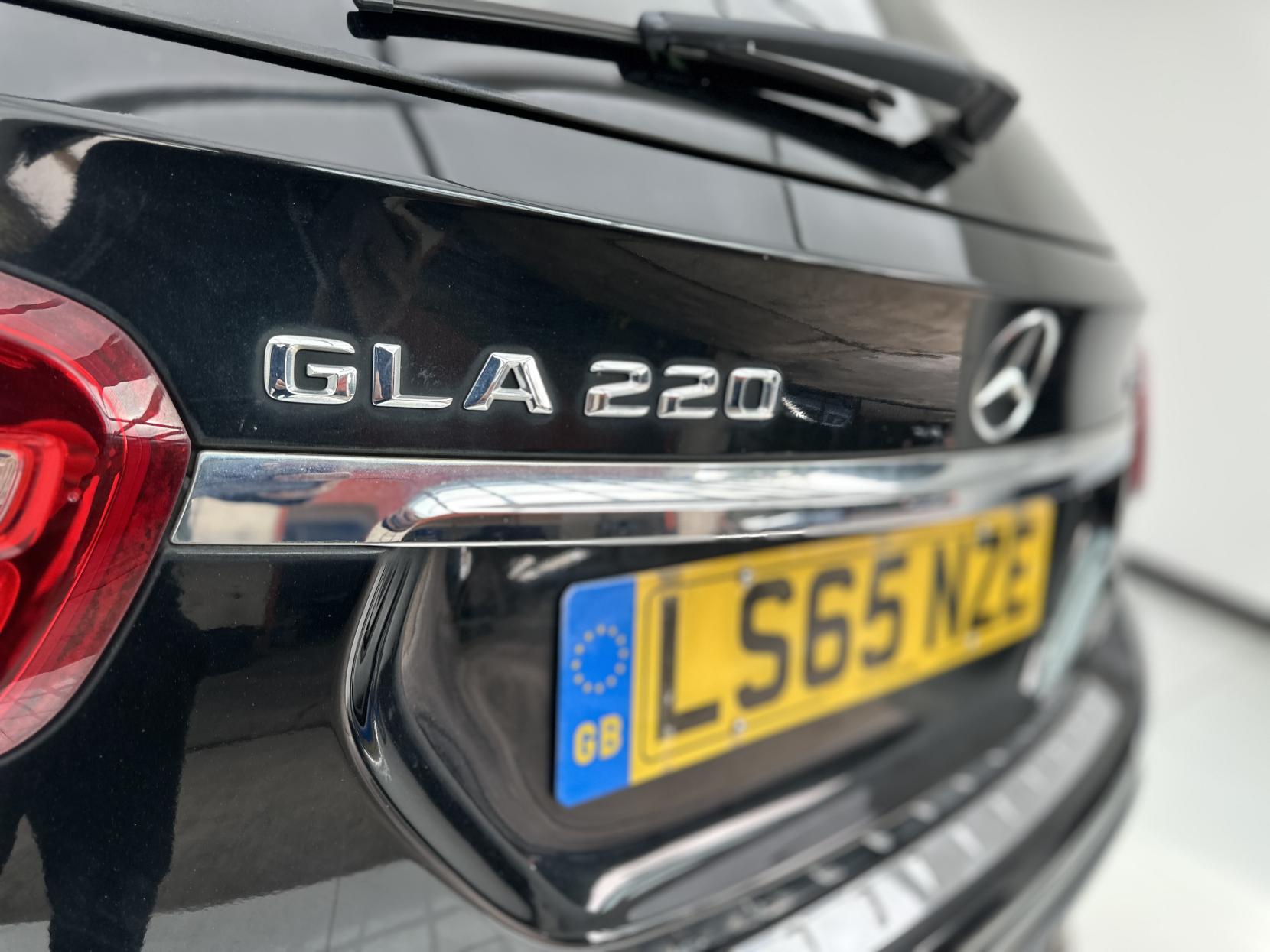 Mercedes-Benz GLA 2.1 GLA220 CDI AMG Line SUV 5dr Diesel 7G-DCT 4MATIC Euro 6 (s/s) (170 ps)