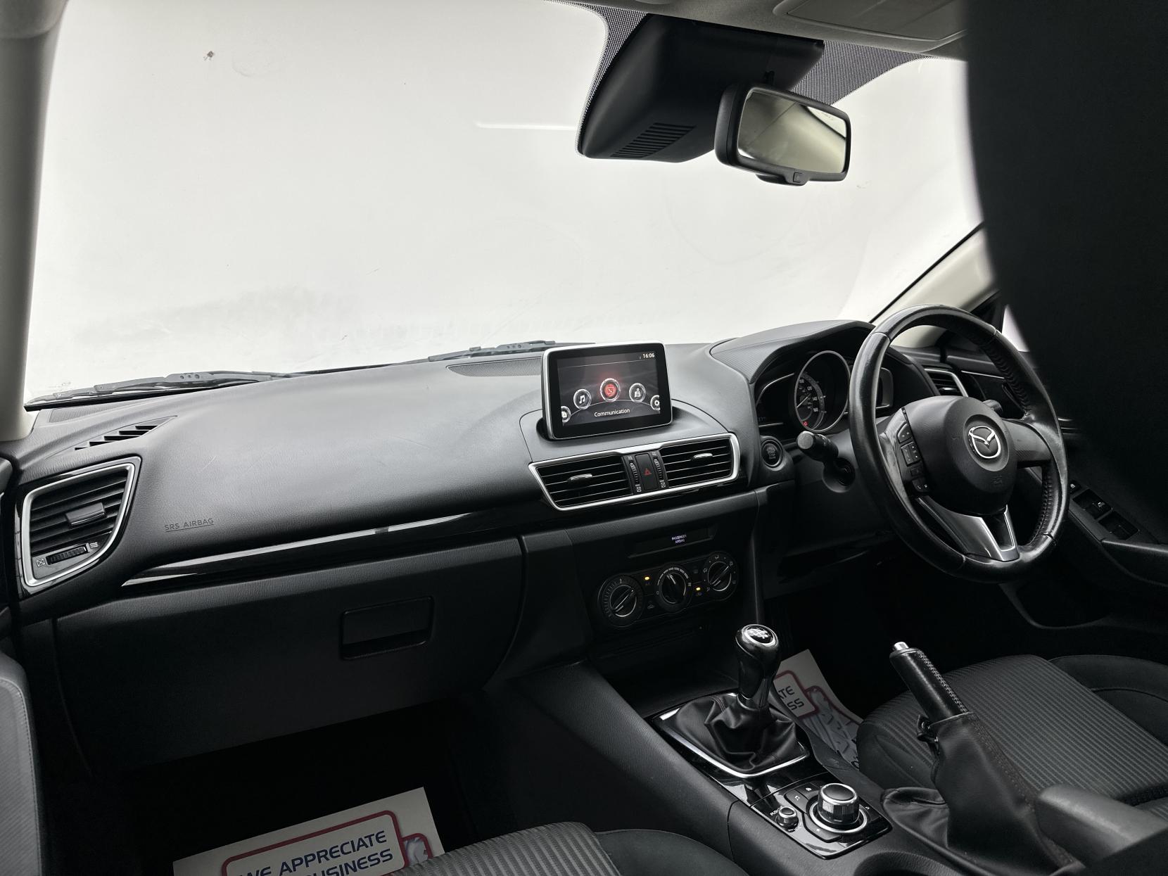 Mazda Mazda3 2.0 SKYACTIV-G SE Hatchback 5dr Petrol Manual Euro 5 (s/s) (120 ps)