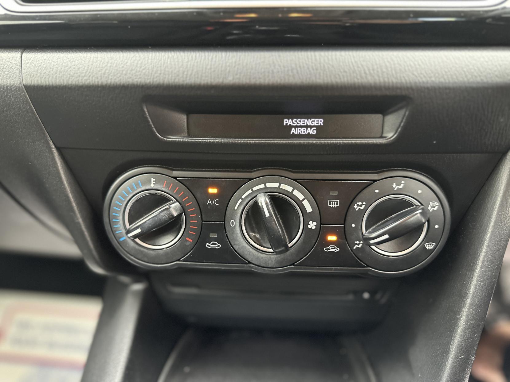 Mazda Mazda3 2.0 SKYACTIV-G SE Hatchback 5dr Petrol Manual Euro 5 (s/s) (120 ps)