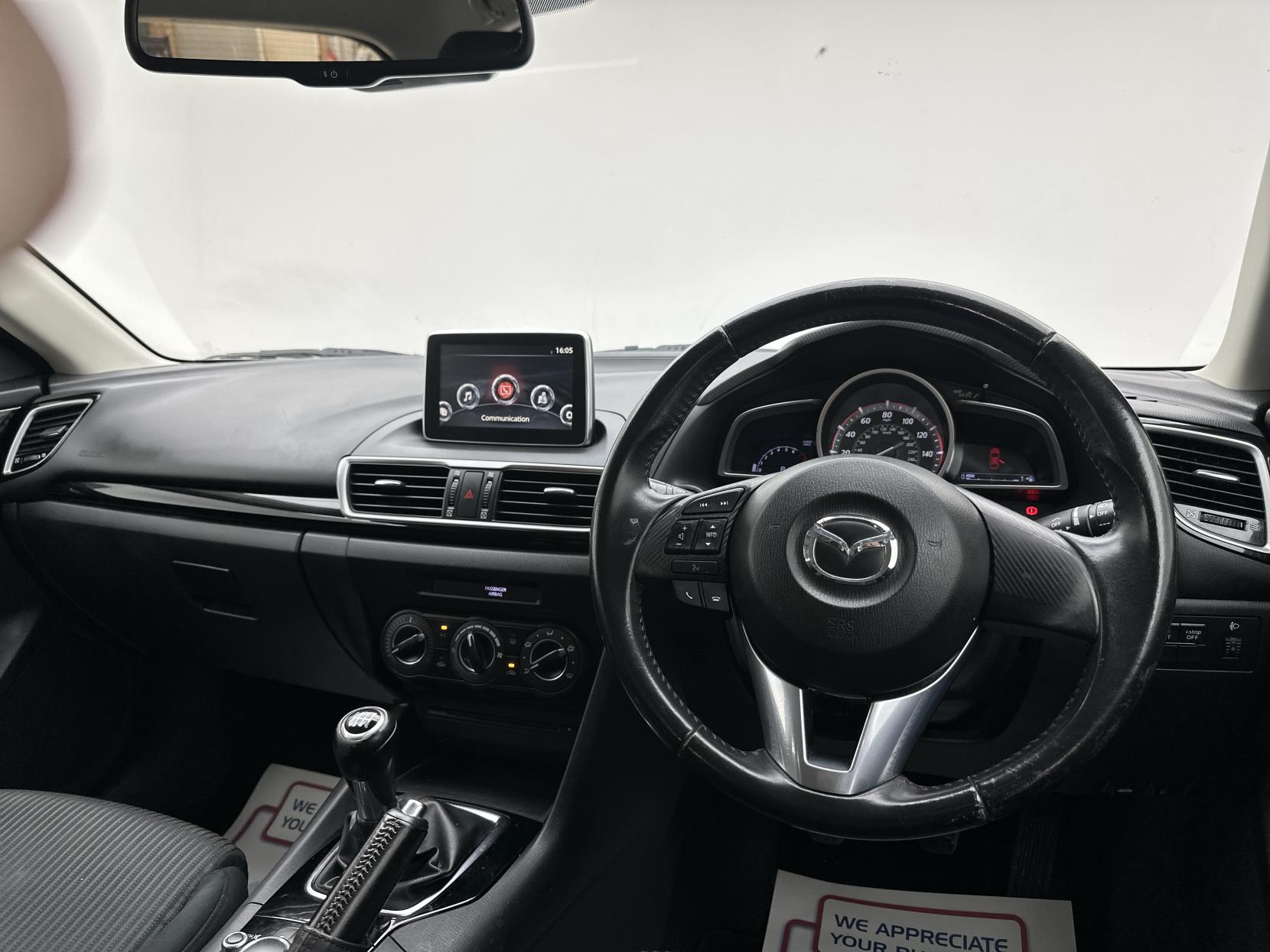 Mazda Mazda3 2.0 SKYACTIV-G SE Hatchback 5dr Petrol Manual Euro 5 (s/s) (120 ps)
