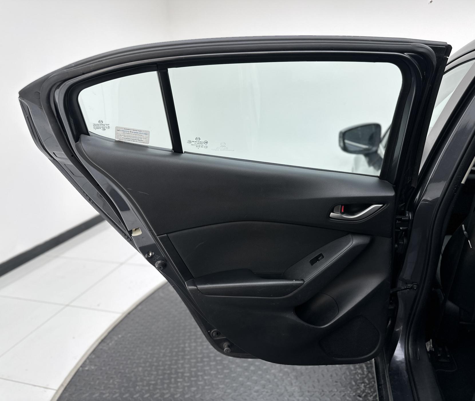 Mazda Mazda3 2.0 SKYACTIV-G SE Hatchback 5dr Petrol Manual Euro 5 (s/s) (120 ps)