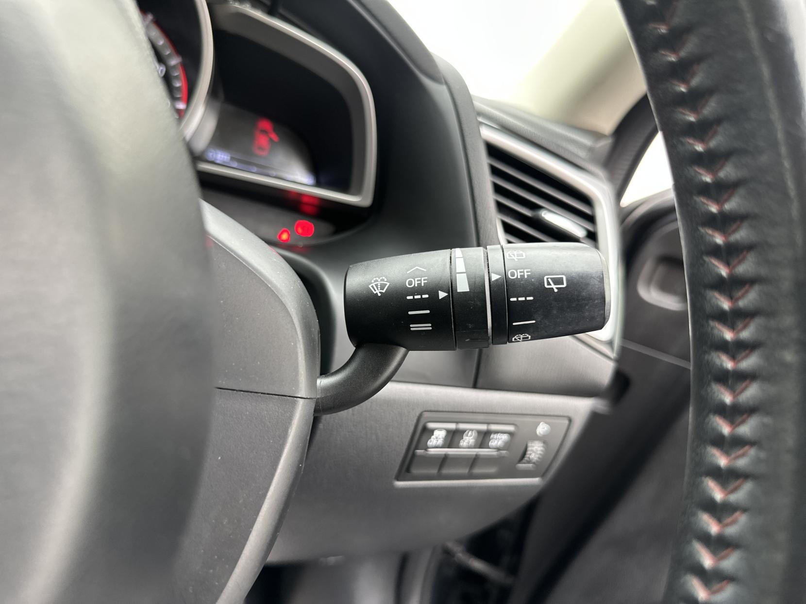Mazda Mazda3 2.0 SKYACTIV-G SE Hatchback 5dr Petrol Manual Euro 5 (s/s) (120 ps)