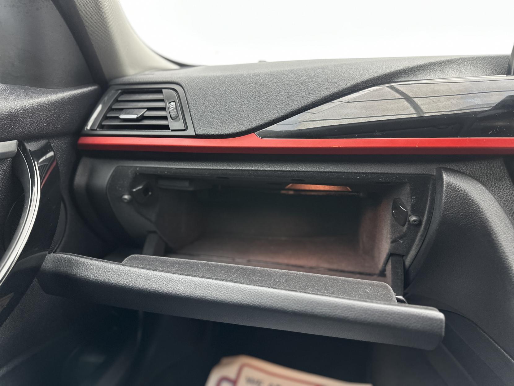 BMW 3 Series 1.6 316i Sport Saloon 4dr Petrol Auto Euro 6 (s/s) (136 ps)