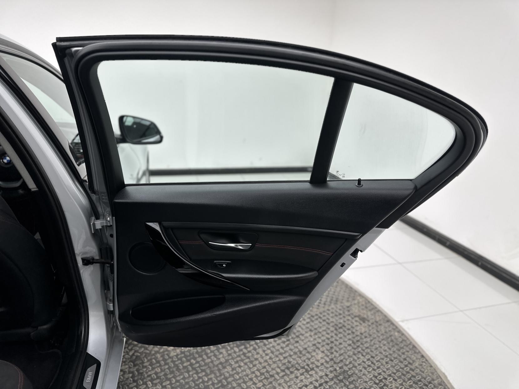 BMW 3 Series 1.6 316i Sport Saloon 4dr Petrol Auto Euro 6 (s/s) (136 ps)