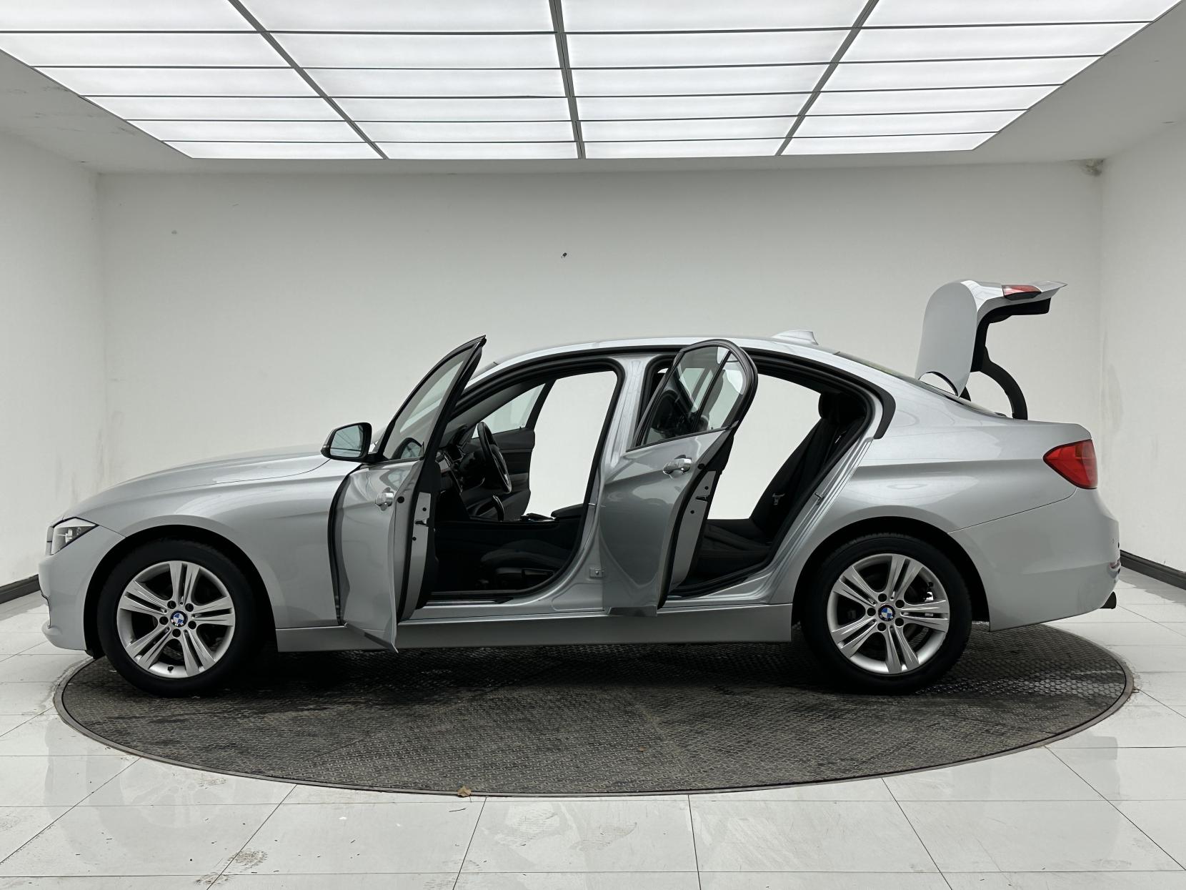 BMW 3 Series 1.6 316i Sport Saloon 4dr Petrol Auto Euro 6 (s/s) (136 ps)