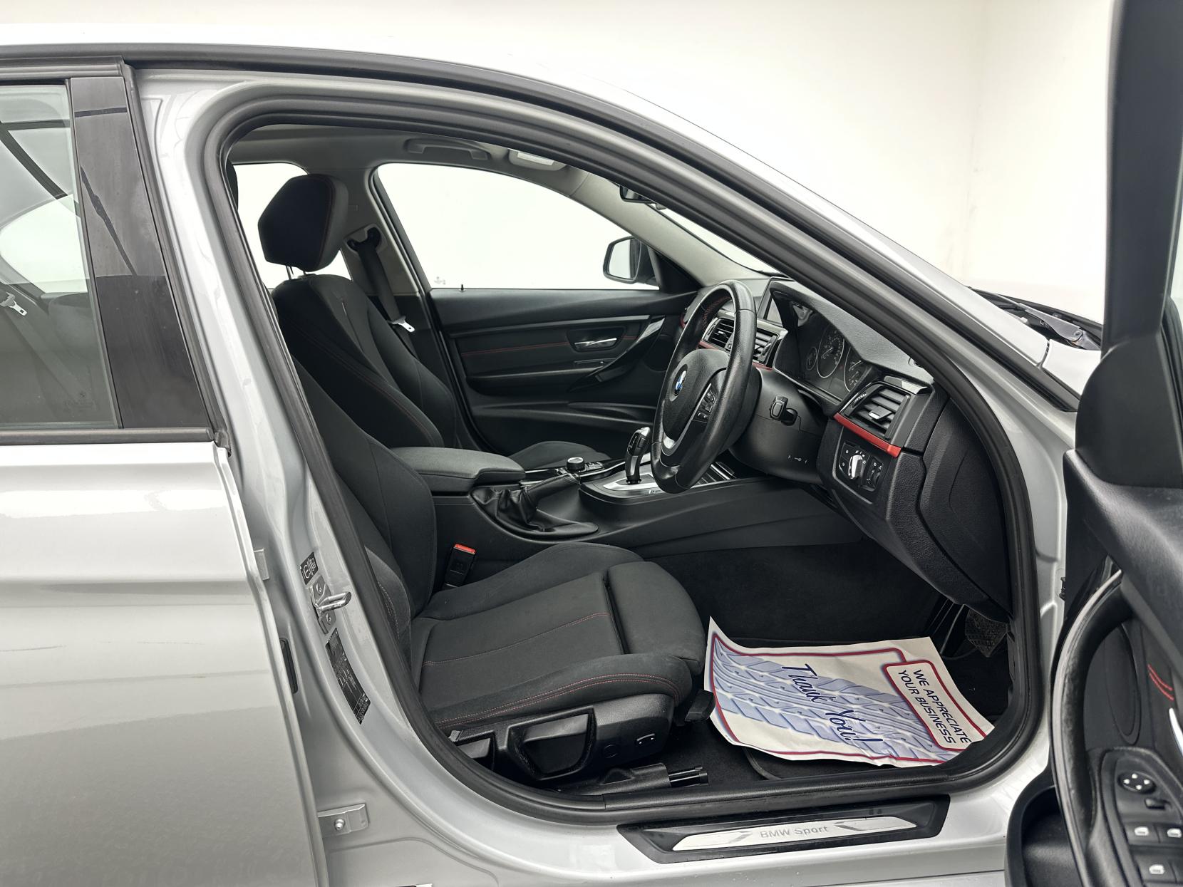 BMW 3 Series 1.6 316i Sport Saloon 4dr Petrol Auto Euro 6 (s/s) (136 ps)