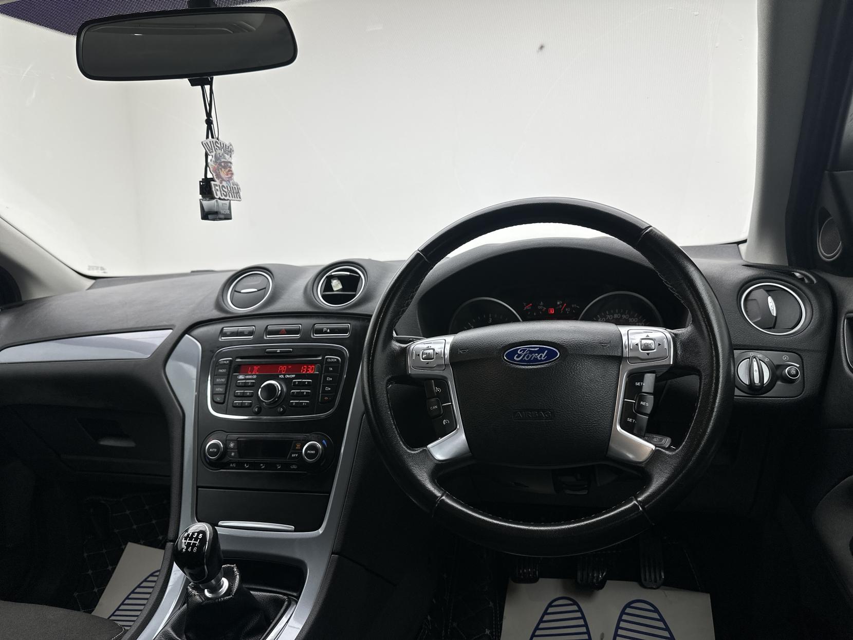 Ford Mondeo 2.0 TDCi Zetec Estate 5dr Diesel Manual Euro 5 (163 ps)