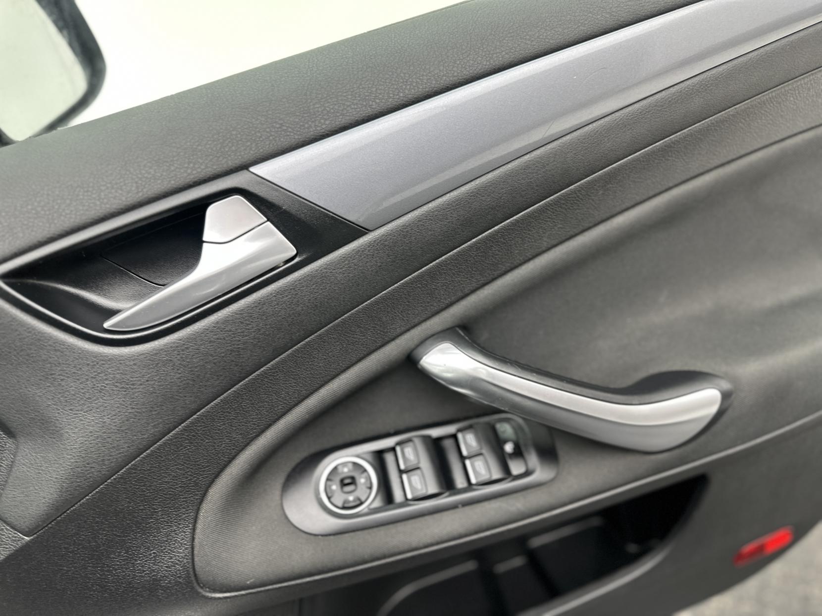 Ford Mondeo 2.0 TDCi Zetec Estate 5dr Diesel Manual Euro 5 (163 ps)