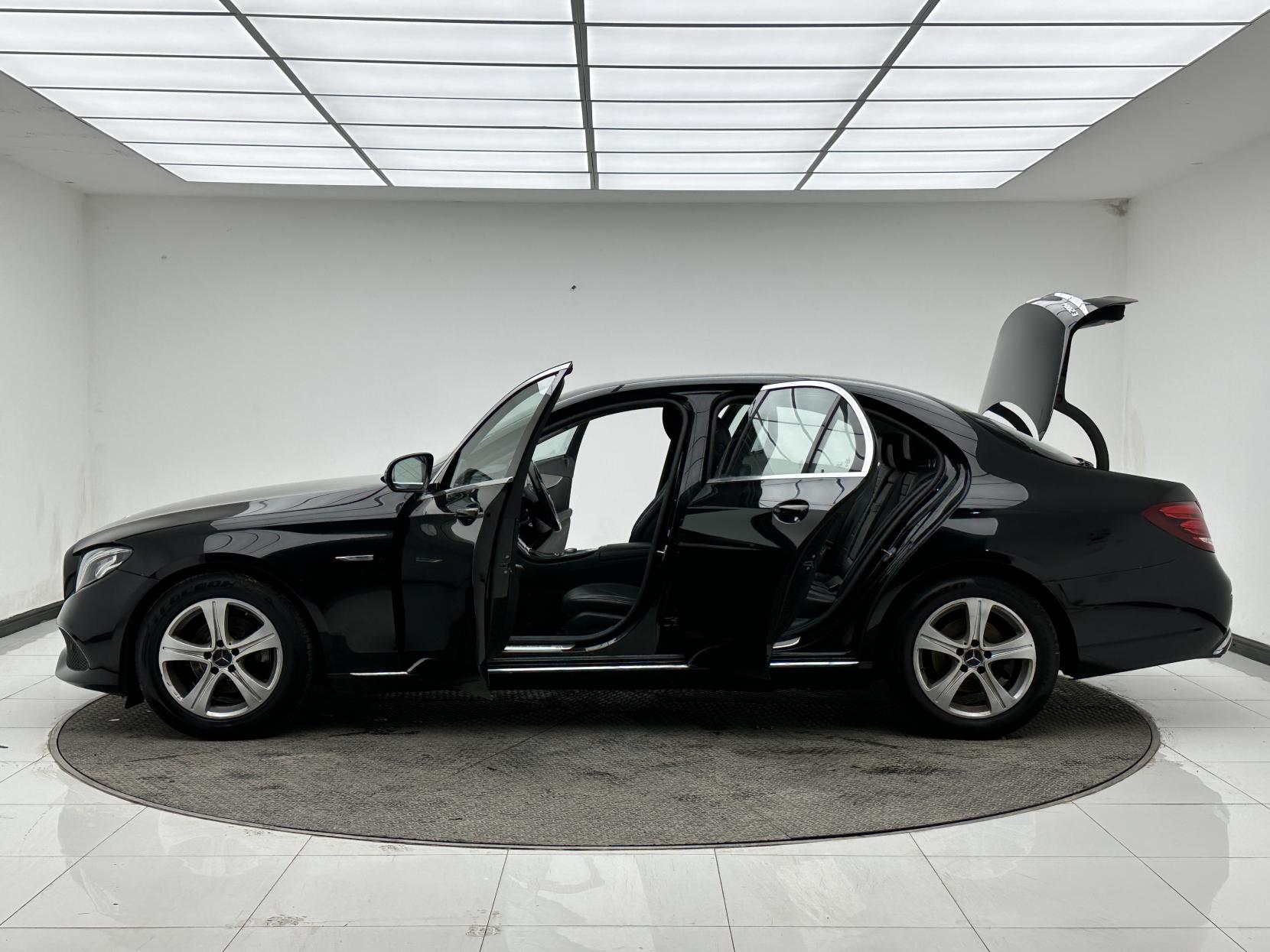 Mercedes-Benz E Class 2.0 E200d SE Saloon 4dr Diesel G-Tronic+ Euro 6 (s/s) (150 ps)