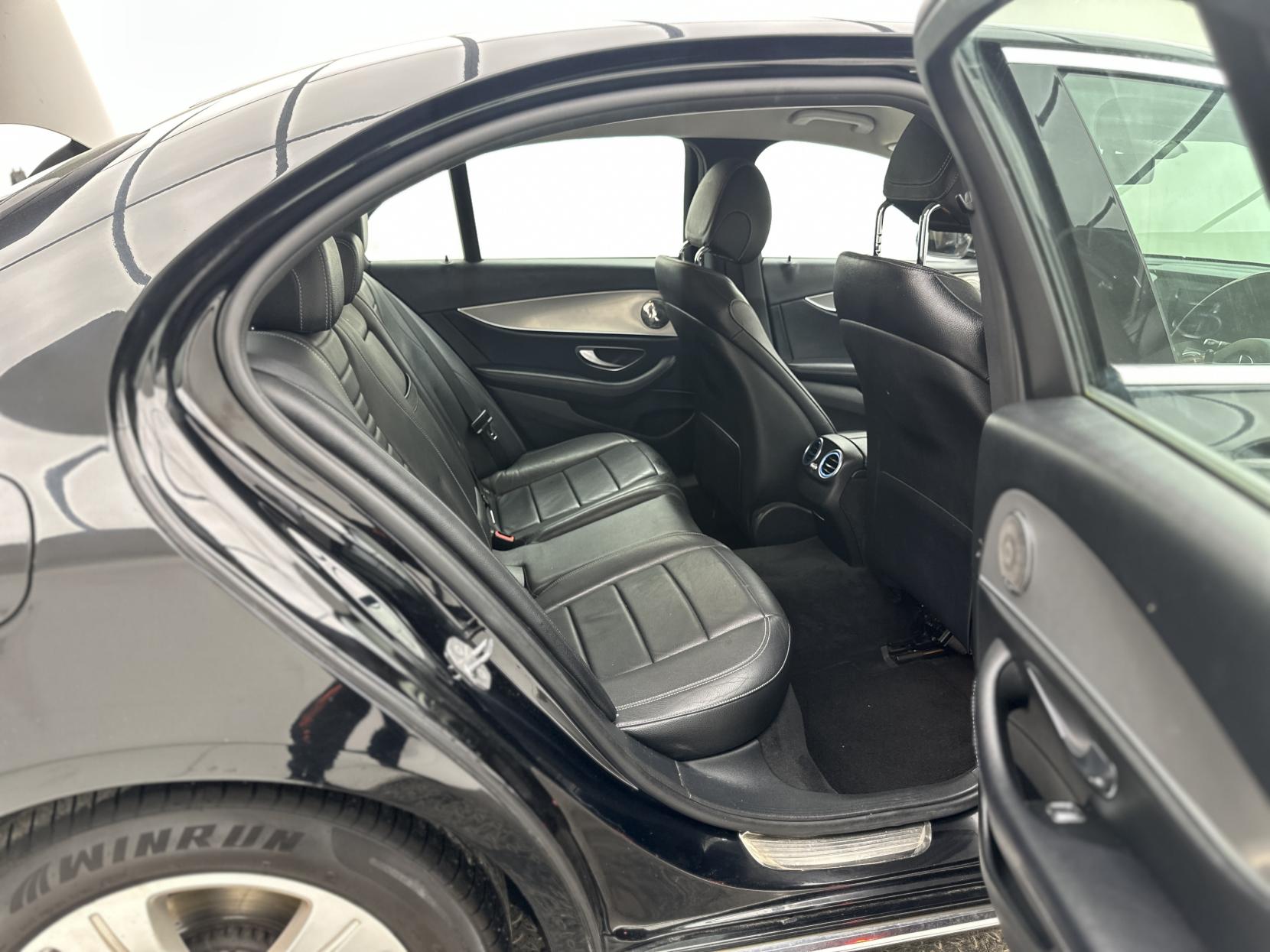 Mercedes-Benz E Class 2.0 E200d SE Saloon 4dr Diesel G-Tronic+ Euro 6 (s/s) (150 ps)