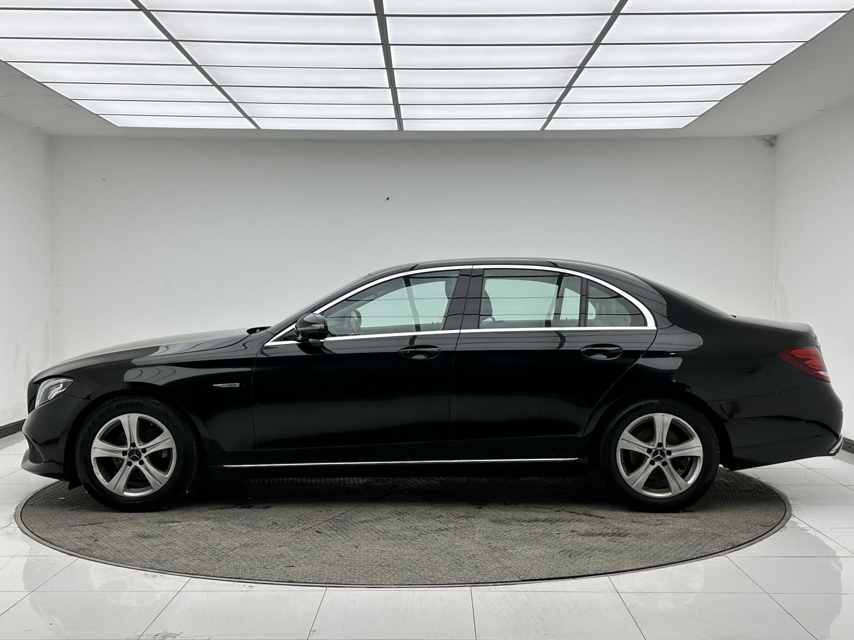 Mercedes-Benz E Class 2.0 E200d SE Saloon 4dr Diesel G-Tronic+ Euro 6 (s/s) (150 ps)