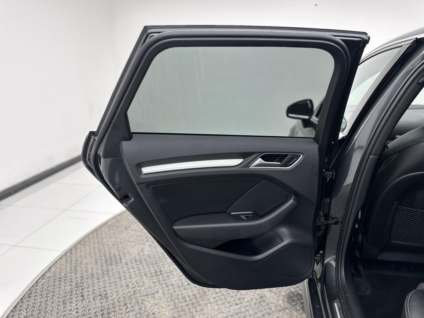 Audi A3 1.8 TFSI S line Sportback 5dr Petrol S Tronic quattro Euro 6 (s/s) (180 ps)