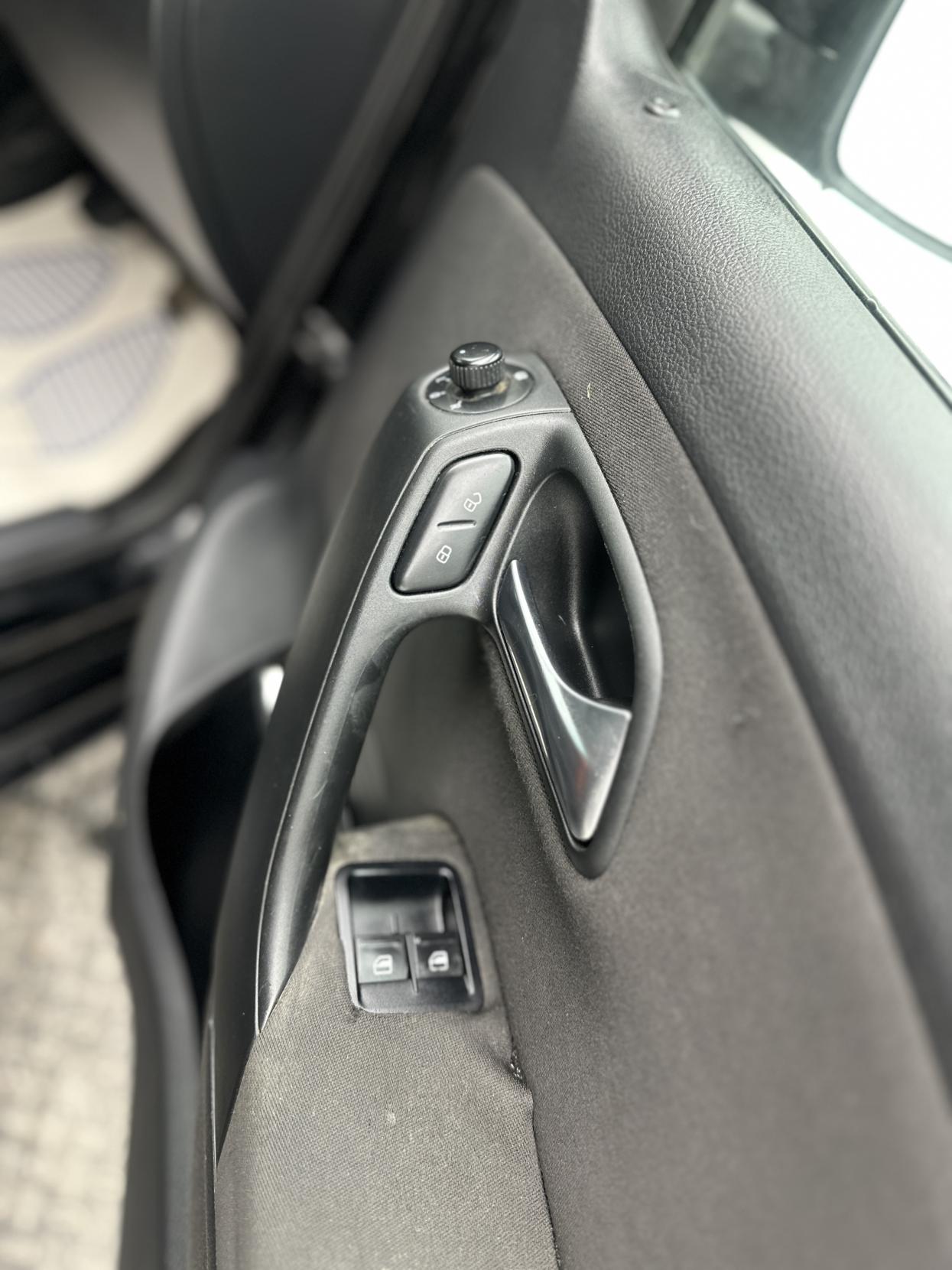 Volkswagen Polo 1.2 Moda Hatchback 3dr Petrol Manual Euro 5 (60 ps)