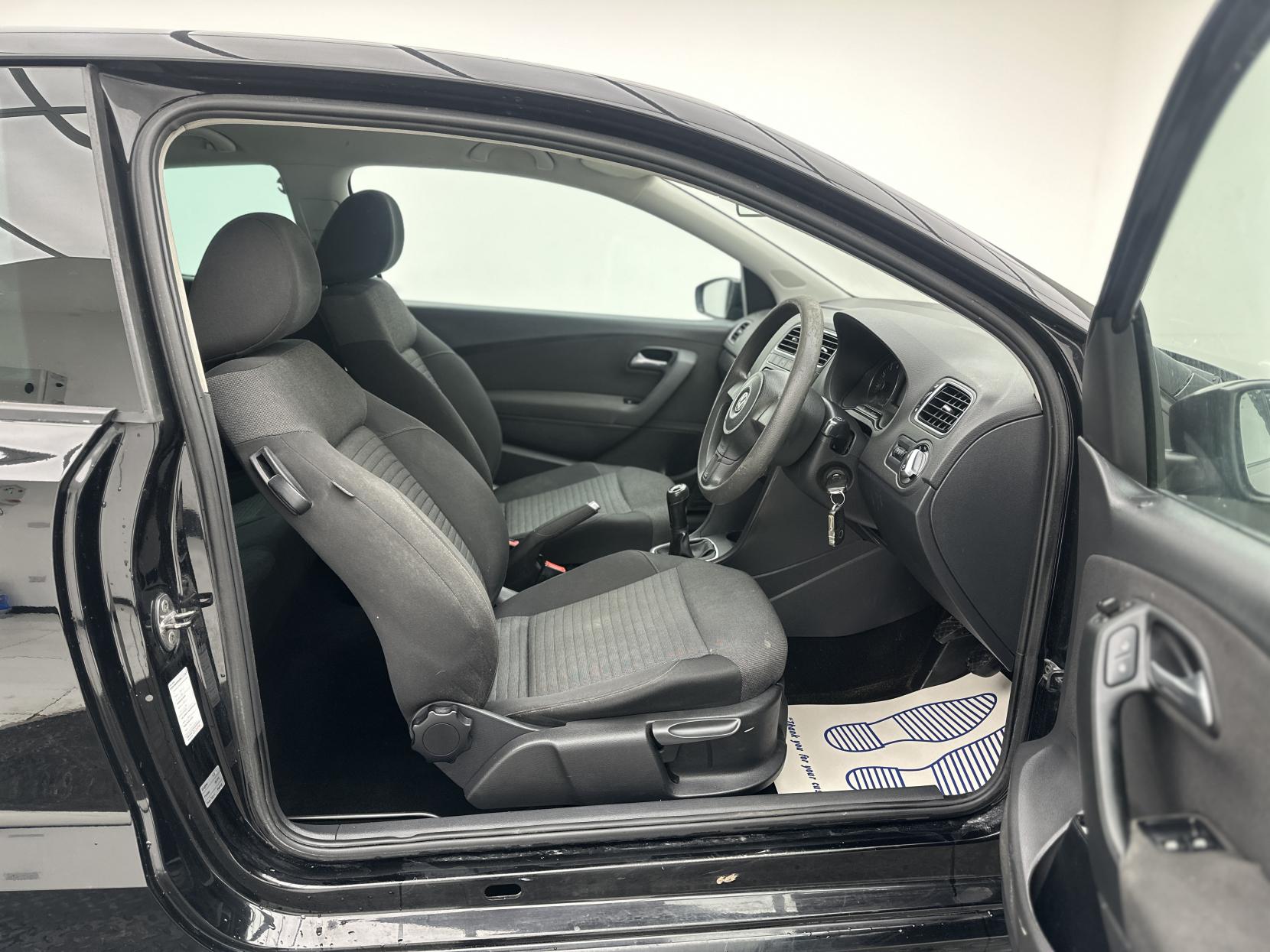 Volkswagen Polo 1.2 Moda Hatchback 3dr Petrol Manual Euro 5 (60 ps)