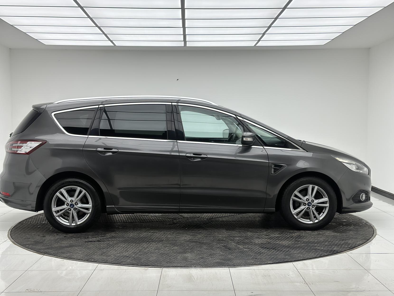 Ford S-Max 2.0 TDCi Titanium MPV 5dr Diesel Powershift Euro 6 (s/s) (150 ps)