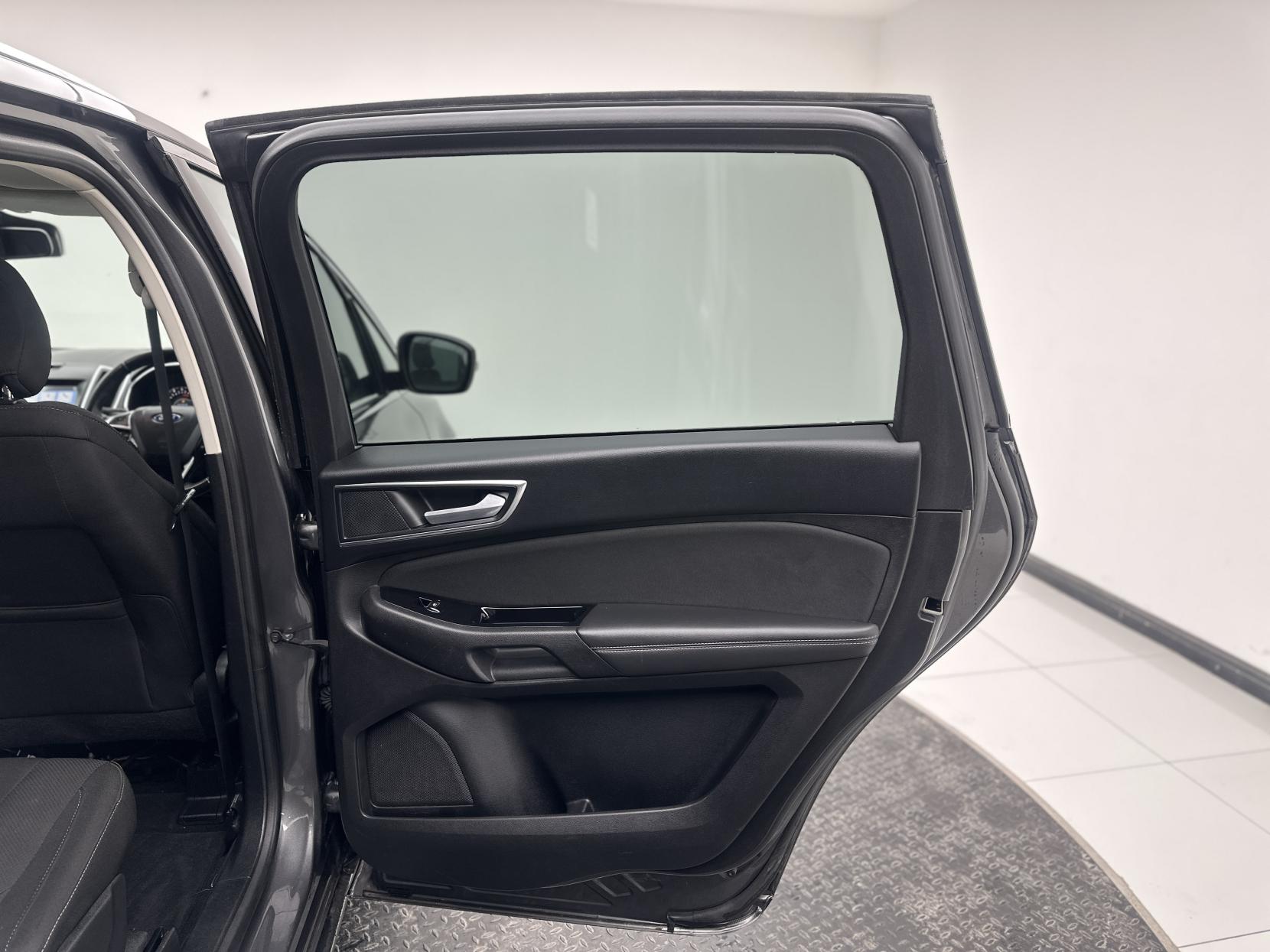 Ford S-Max 2.0 TDCi Titanium MPV 5dr Diesel Powershift Euro 6 (s/s) (150 ps)