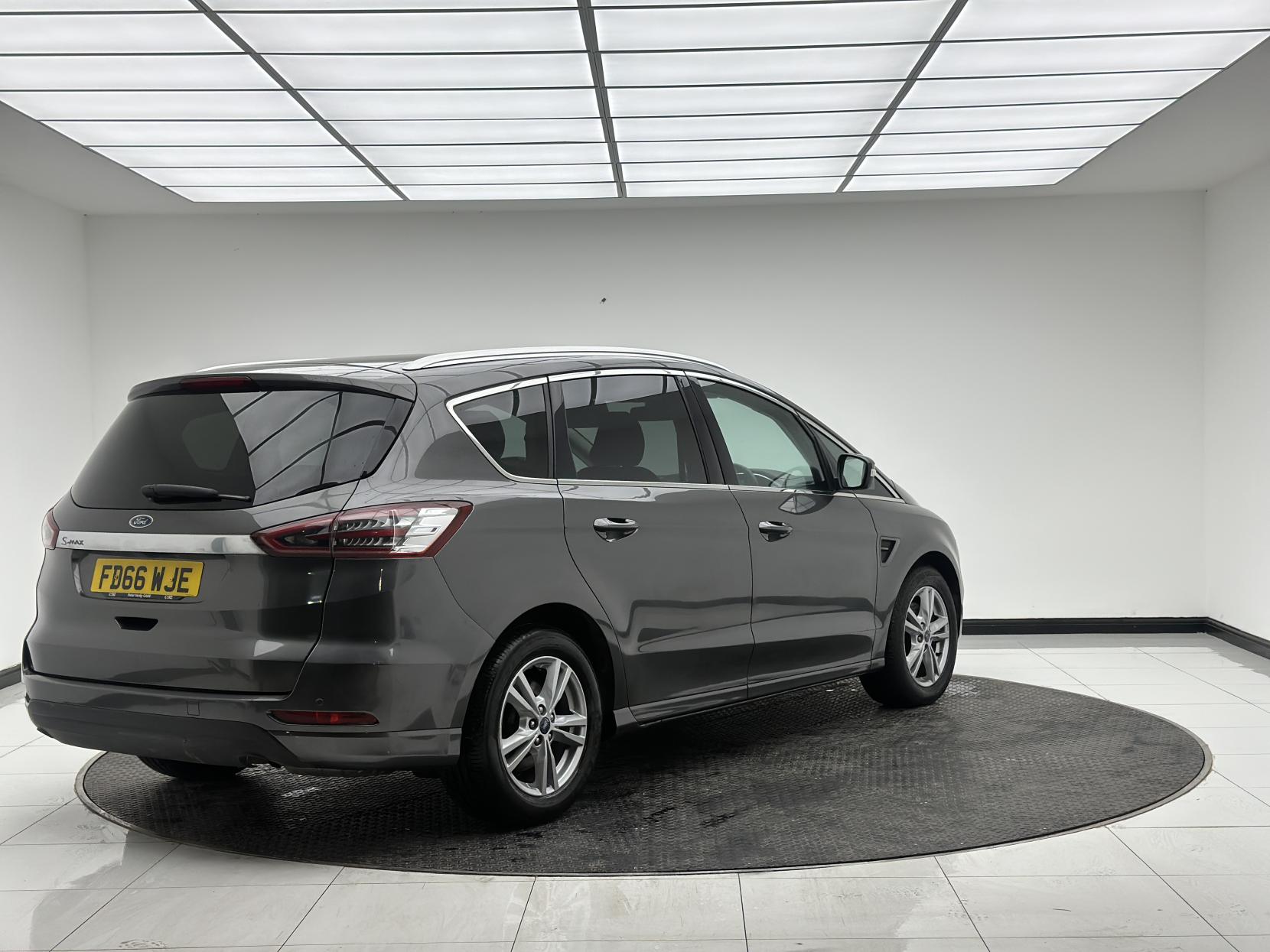Ford S-Max 2.0 TDCi Titanium MPV 5dr Diesel Powershift Euro 6 (s/s) (150 ps)