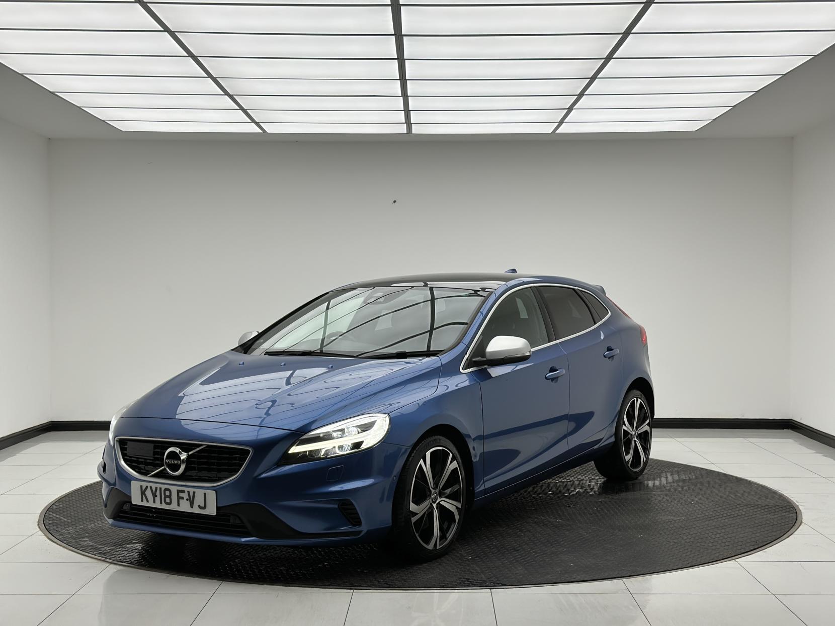 Volvo V40 2.0 D4 R-Design Pro Hatchback 5dr Diesel Auto Euro 6 (s/s) (190 ps)