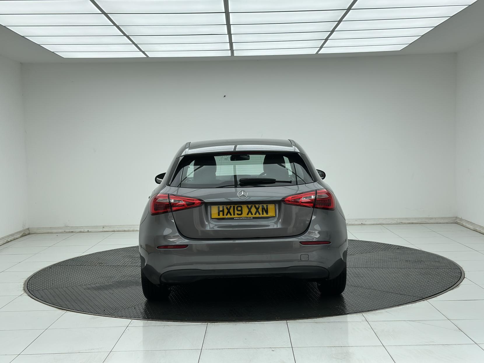 Mercedes-Benz A Class 1.3 A180 SE (Executive) Hatchback 5dr Petrol Manual Euro 6 (s/s) (136 ps)