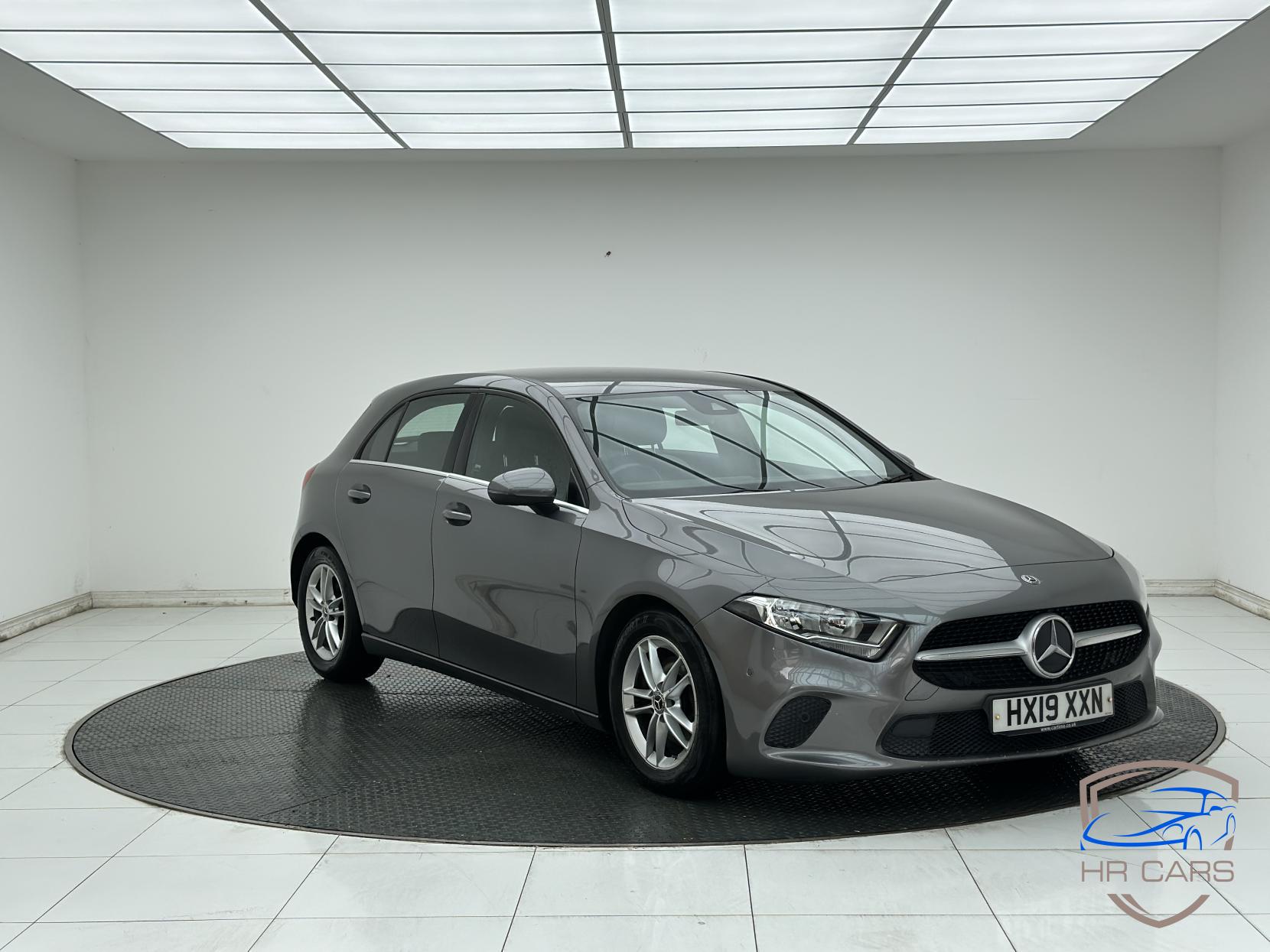Mercedes-Benz A Class 1.3 A180 SE (Executive) Hatchback 5dr Petrol Manual Euro 6 (s/s) (136 ps)