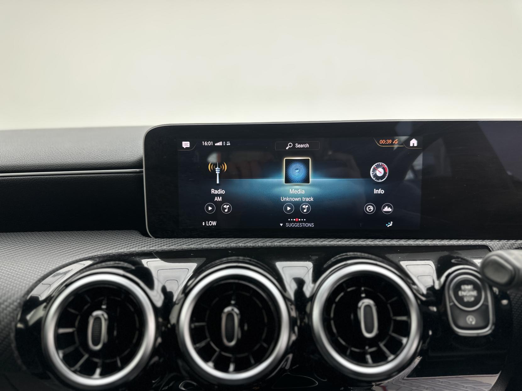 Mercedes-Benz A Class 1.3 A180 SE (Executive) Hatchback 5dr Petrol Manual Euro 6 (s/s) (136 ps)