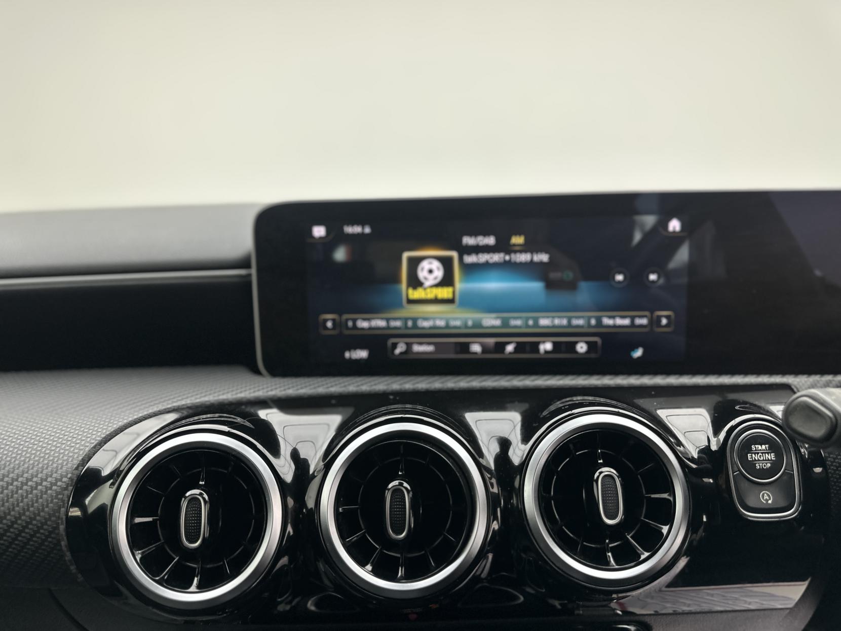 Mercedes-Benz A Class 1.3 A180 SE (Executive) Hatchback 5dr Petrol Manual Euro 6 (s/s) (136 ps)