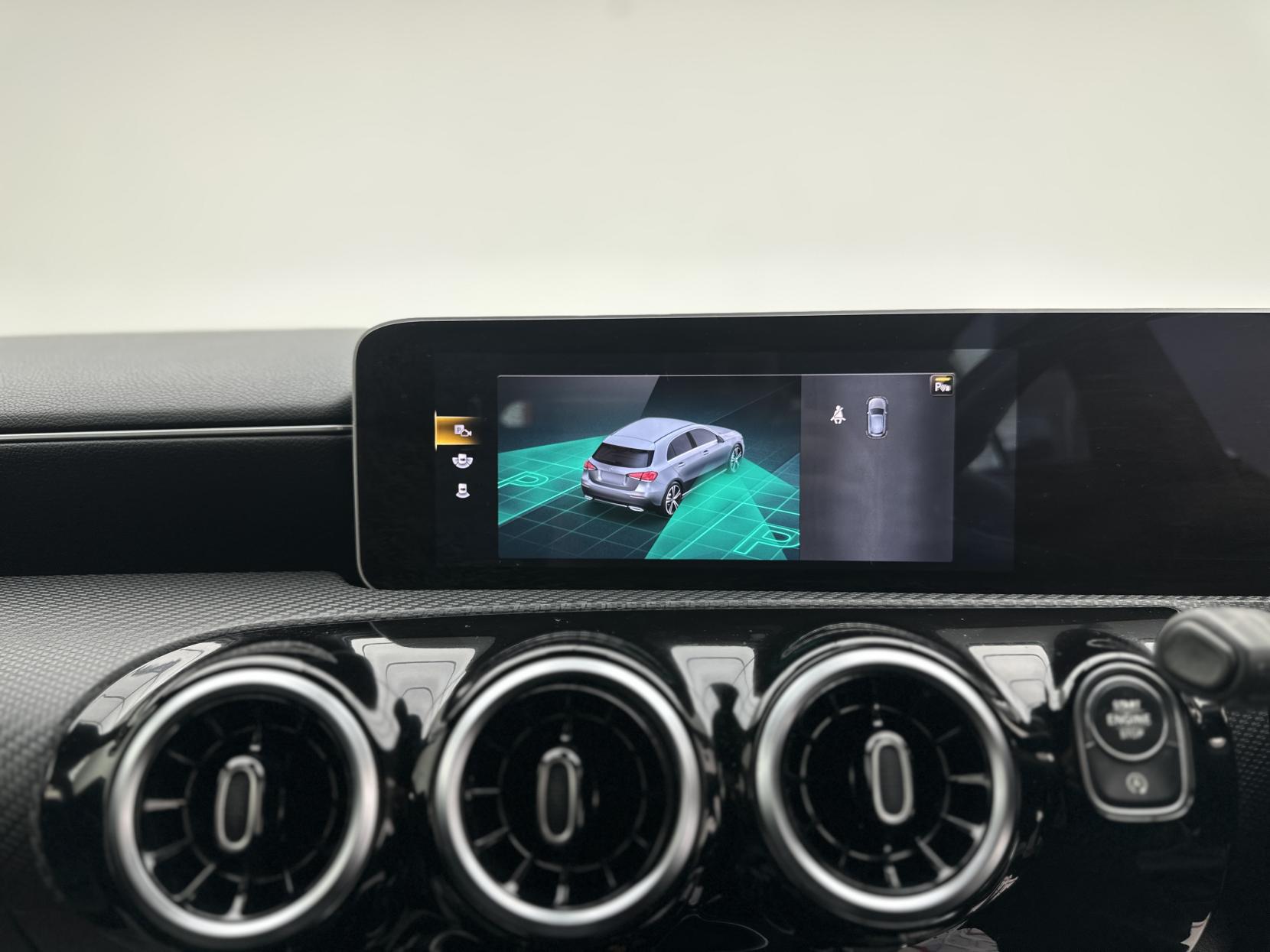 Mercedes-Benz A Class 1.3 A180 SE (Executive) Hatchback 5dr Petrol Manual Euro 6 (s/s) (136 ps)
