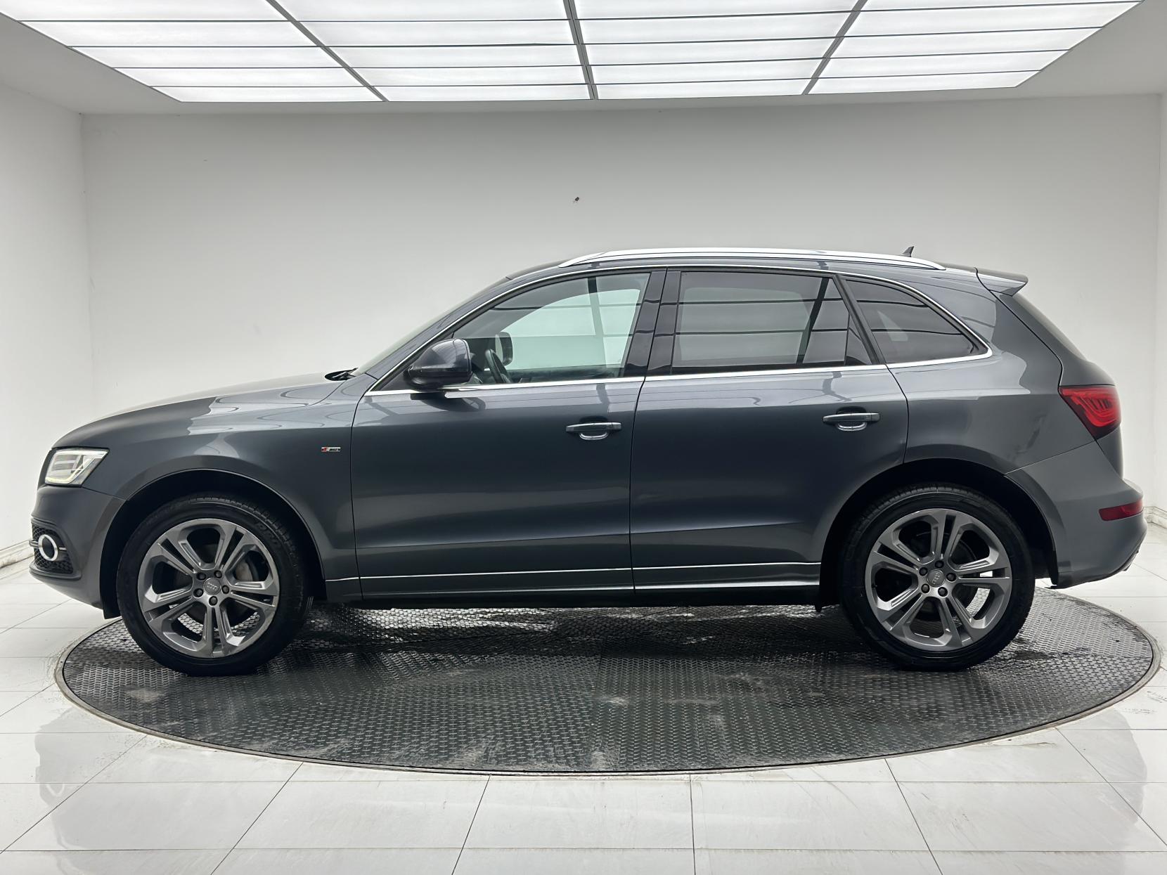 Audi Q5 2.0 TDI S line Plus SUV 5dr Diesel S Tronic quattro Euro 5 (s/s) (177 ps)