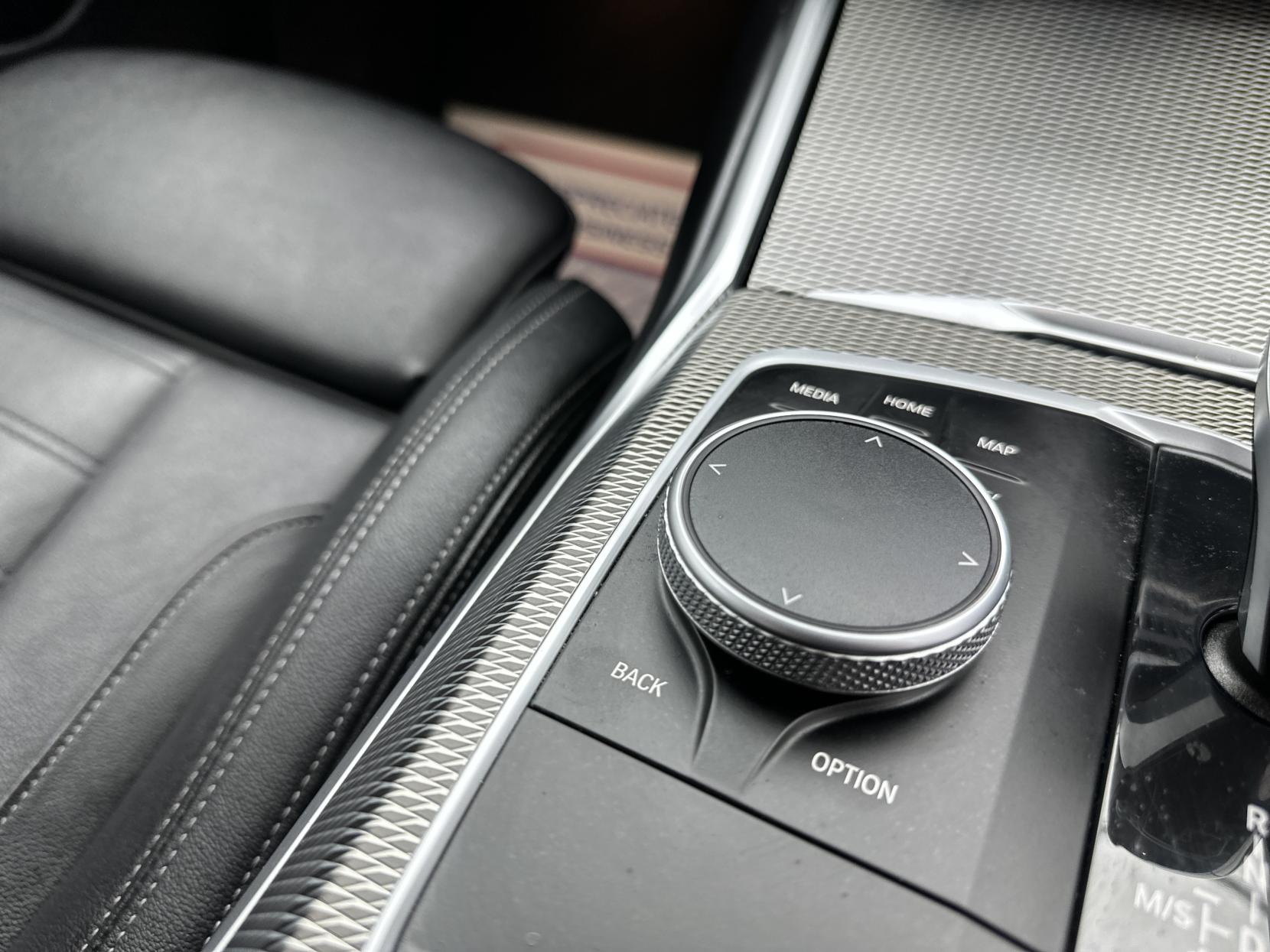 BMW 3 Series 2.0 330e 12kWh M Sport Saloon 4dr Petrol Plug-in Hybrid Auto Euro 6 (s/s) (292 ps)