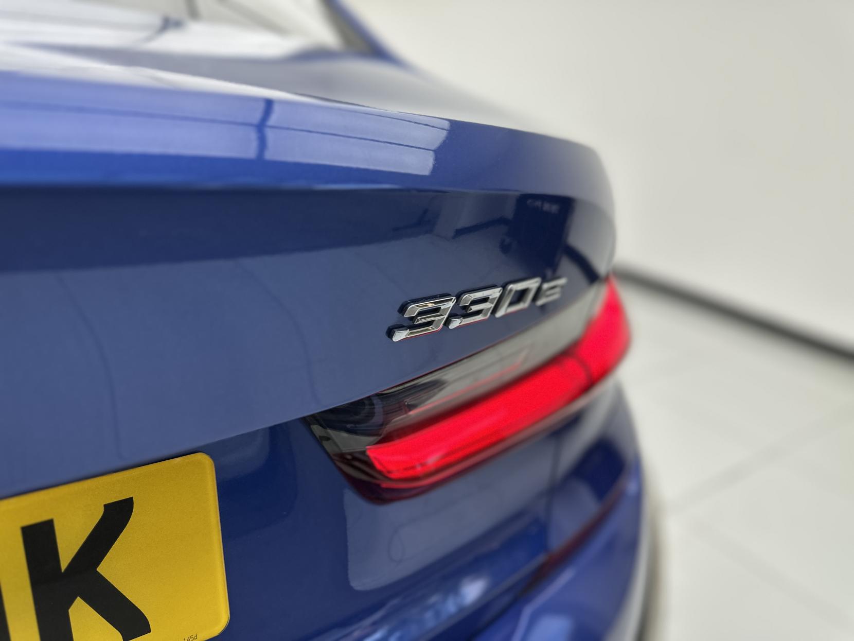 BMW 3 Series 2.0 330e 12kWh M Sport Saloon 4dr Petrol Plug-in Hybrid Auto Euro 6 (s/s) (292 ps)