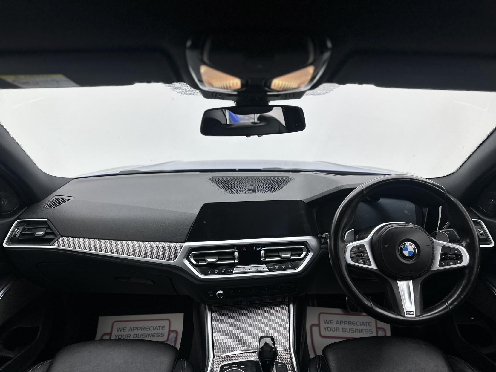 BMW 3 Series 2.0 330e 12kWh M Sport Saloon 4dr Petrol Plug-in Hybrid Auto Euro 6 (s/s) (292 ps)