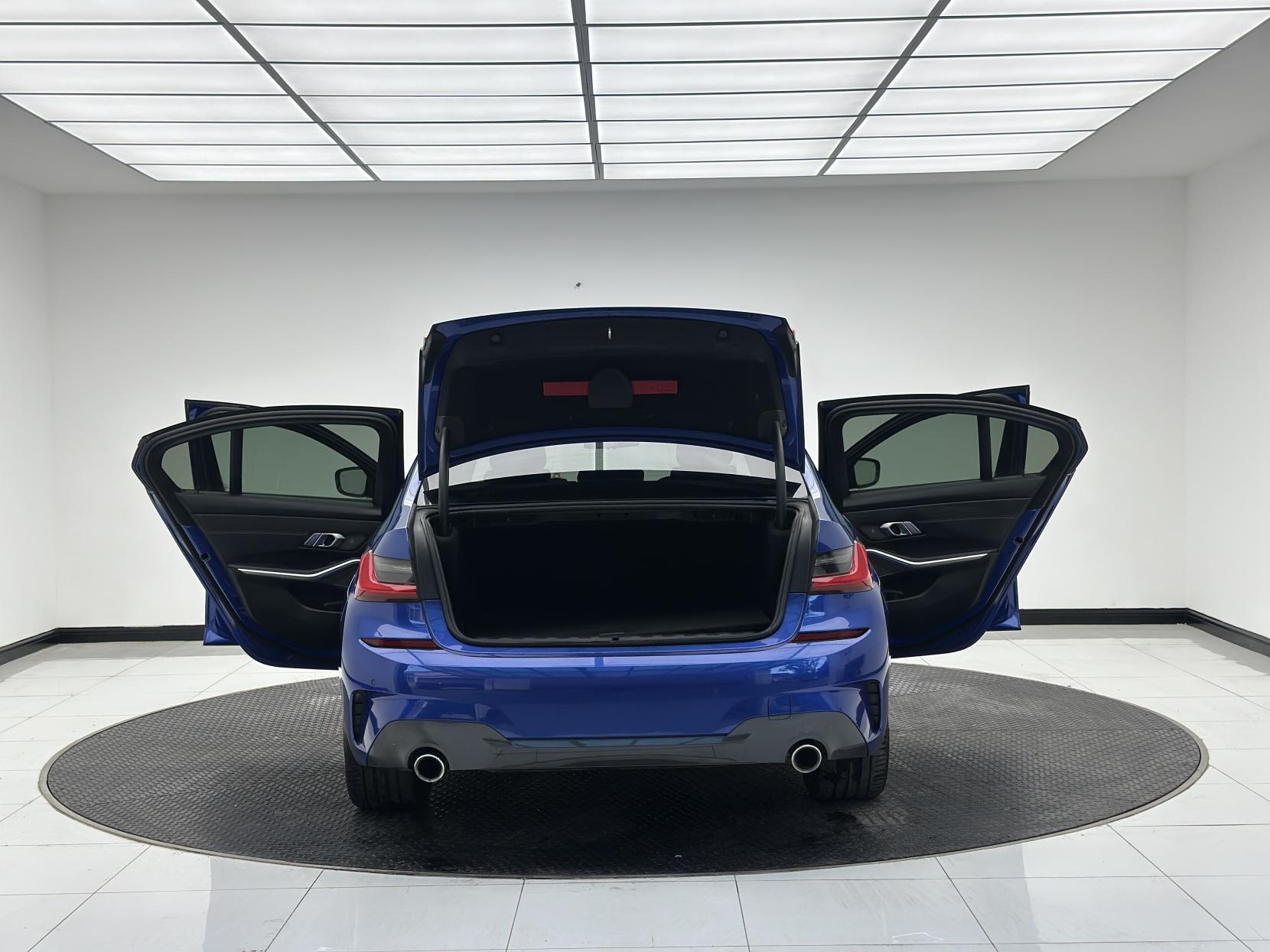 BMW 3 Series 2.0 330e 12kWh M Sport Saloon 4dr Petrol Plug-in Hybrid Auto Euro 6 (s/s) (292 ps)