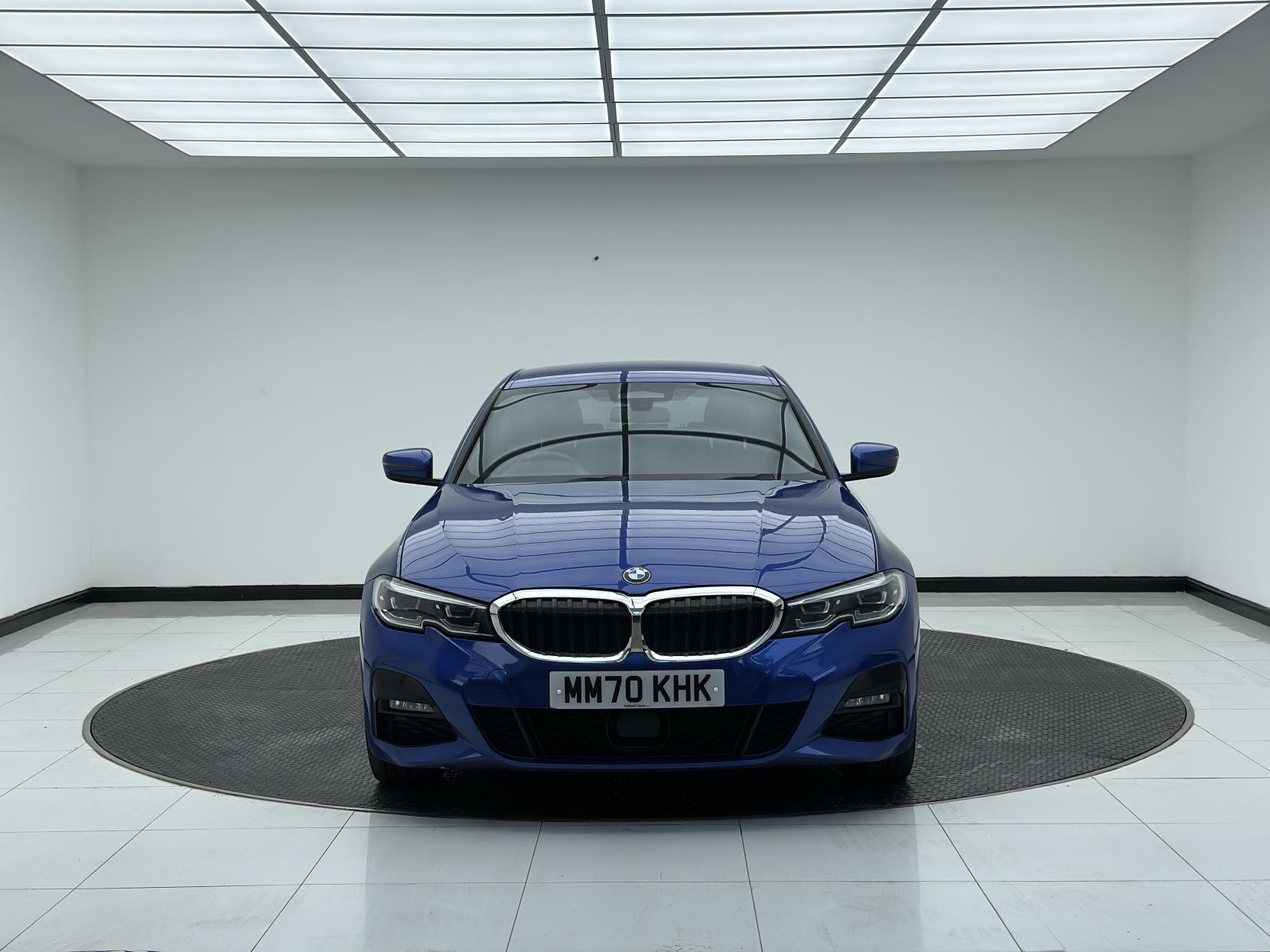 BMW 3 Series 2.0 330e 12kWh M Sport Saloon 4dr Petrol Plug-in Hybrid Auto Euro 6 (s/s) (292 ps)
