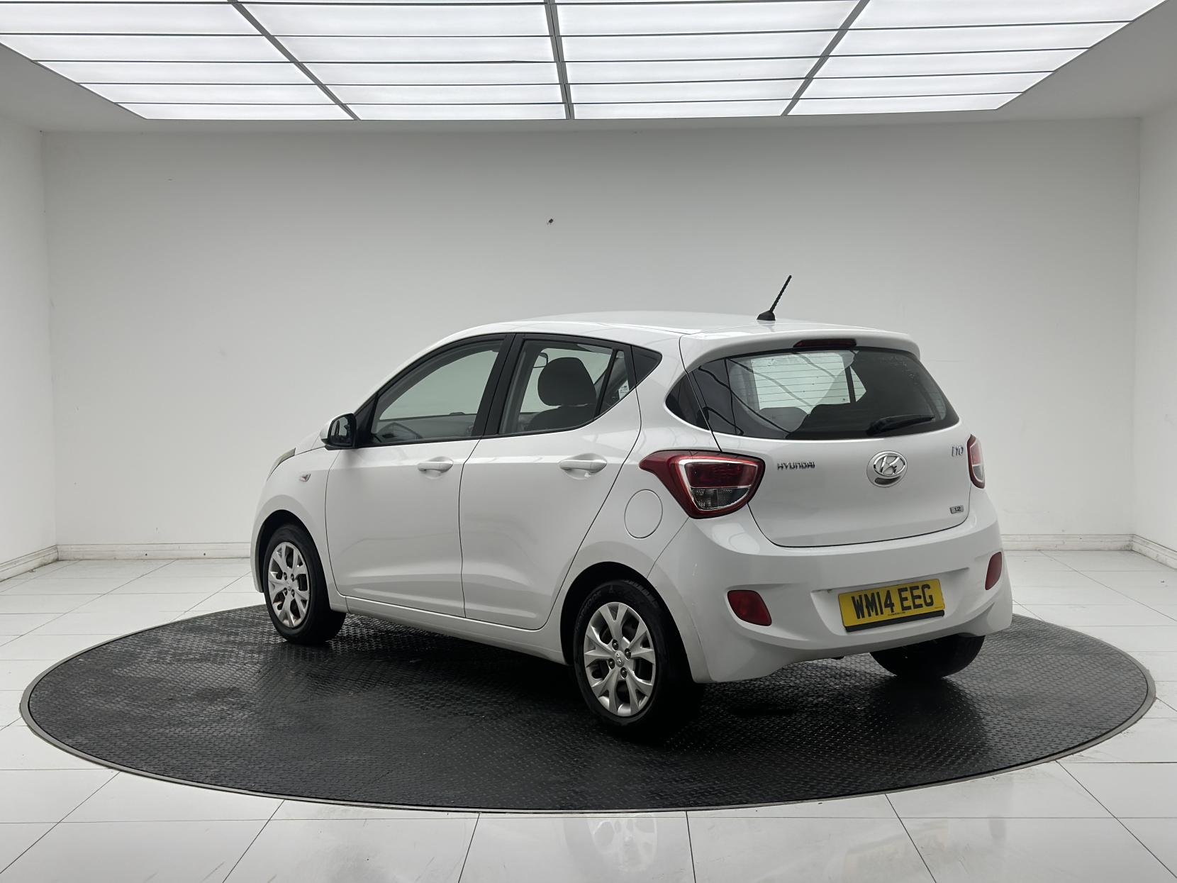 Hyundai i10 1.2 SE Hatchback 5dr Petrol Auto Euro 5 (87 ps)