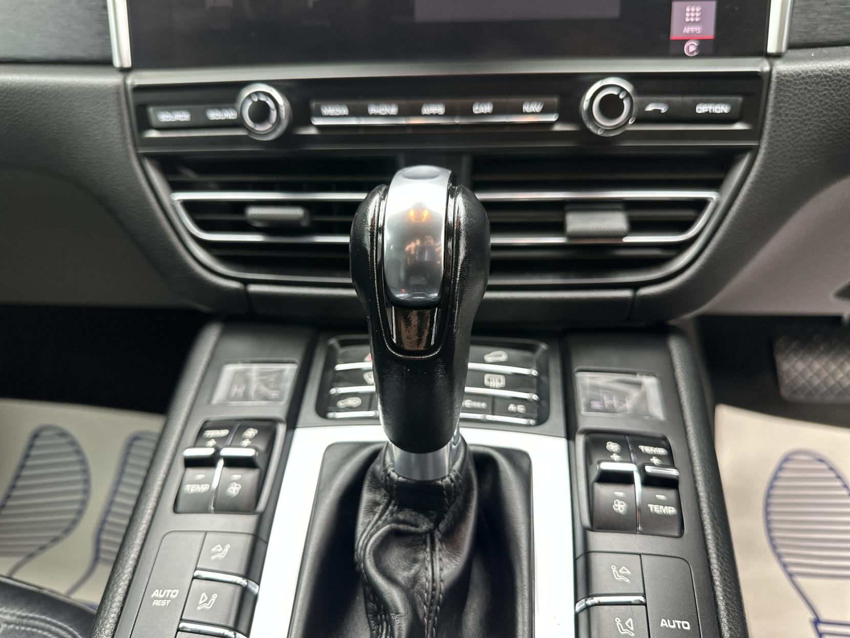 Porsche Macan 2.9T V6 GTS SUV 5dr Petrol PDK 4WD Euro 6 (s/s) (380 ps)