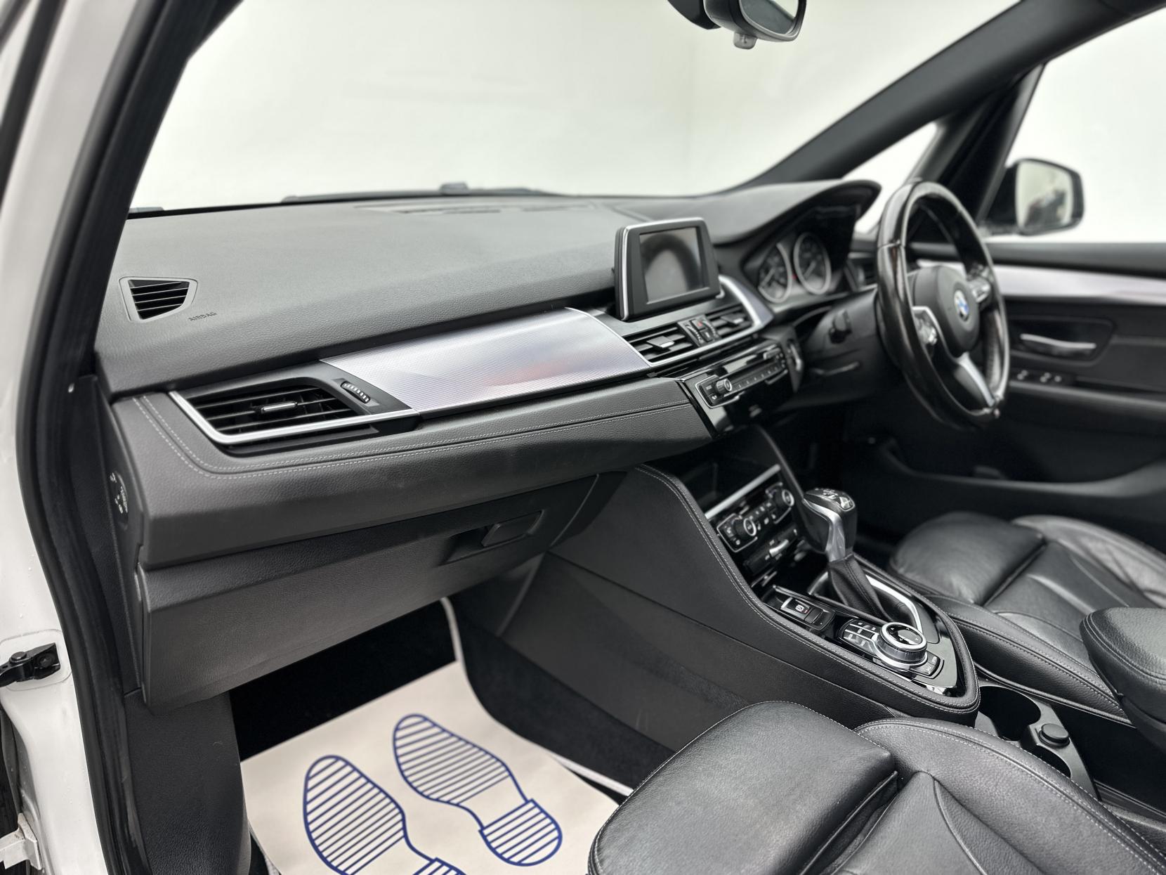 BMW 2 Series Active Tourer 1.5 225xe 7.6kWh M Sport MPV 5dr Petrol Plug-in Hybrid Auto 4WD Euro 6 (s/s) (224 ps)