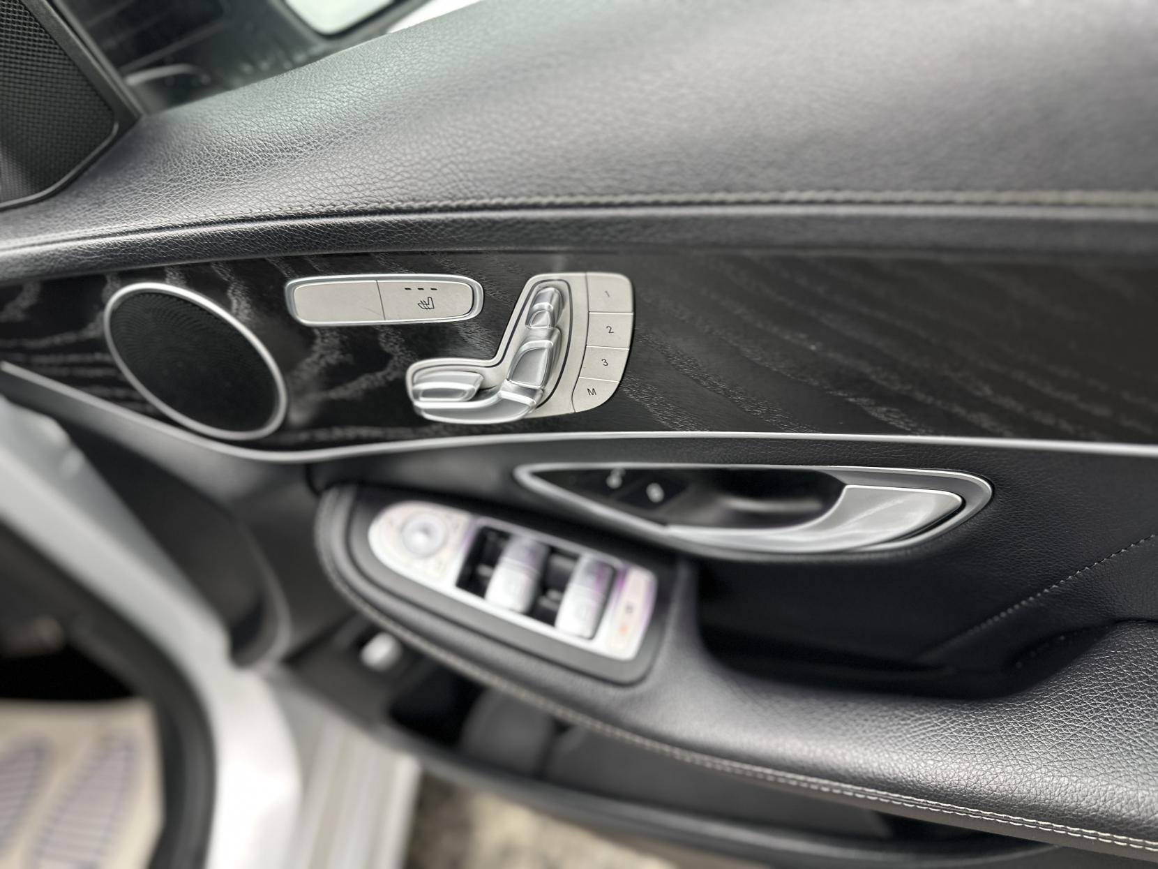 Mercedes-Benz C Class 2.0 C220d AMG Line (Premium) Saloon 4dr Diesel G-Tronic+ Euro 6 (s/s) (194 ps)