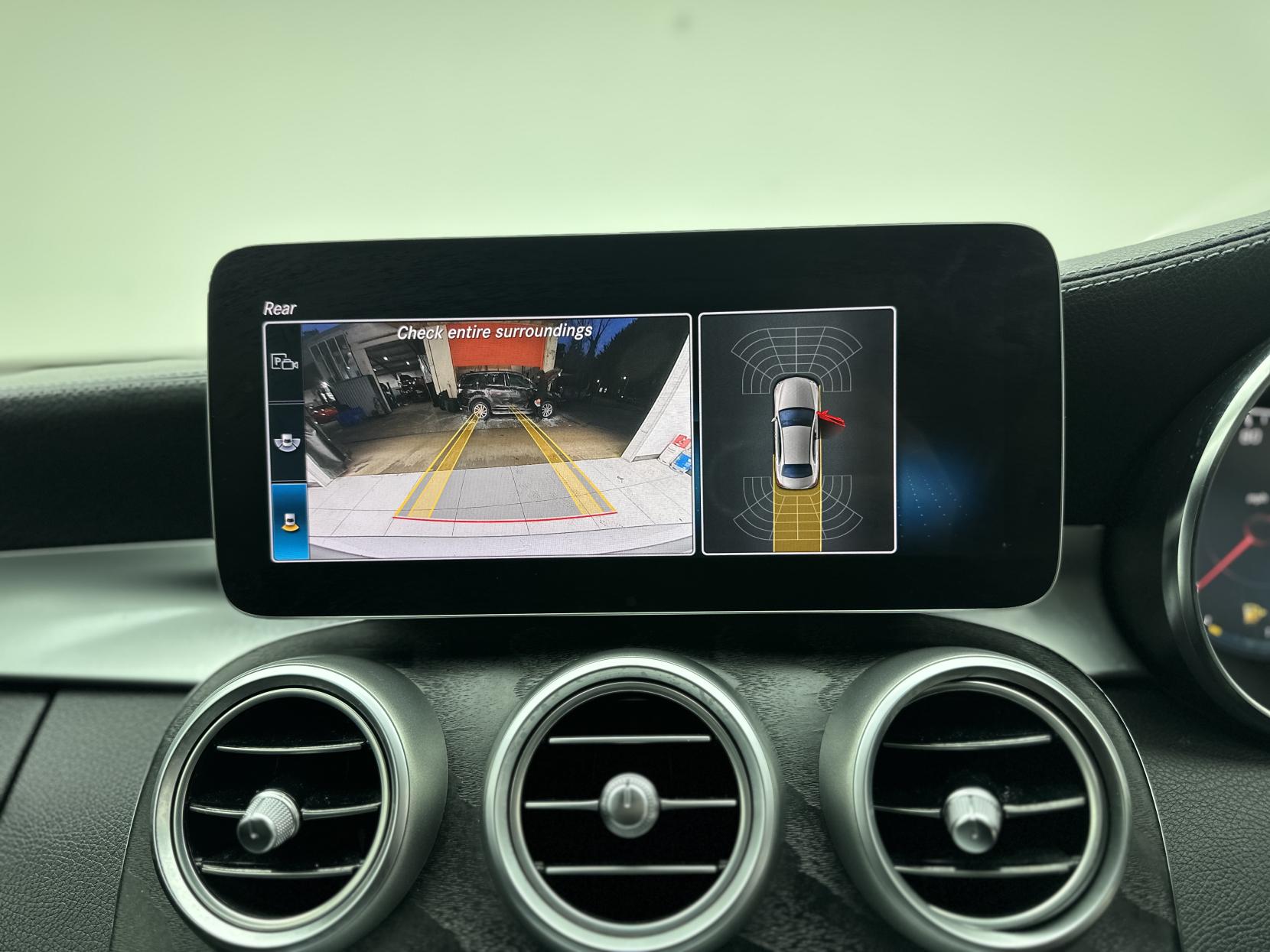 Mercedes-Benz C Class 2.0 C220d AMG Line (Premium) Saloon 4dr Diesel G-Tronic+ Euro 6 (s/s) (194 ps)