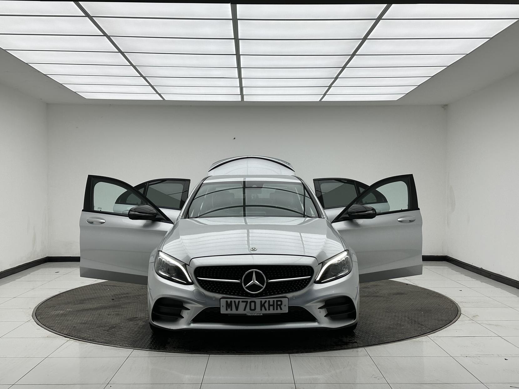 Mercedes-Benz C Class 2.0 C220d AMG Line (Premium) Saloon 4dr Diesel G-Tronic+ Euro 6 (s/s) (194 ps)