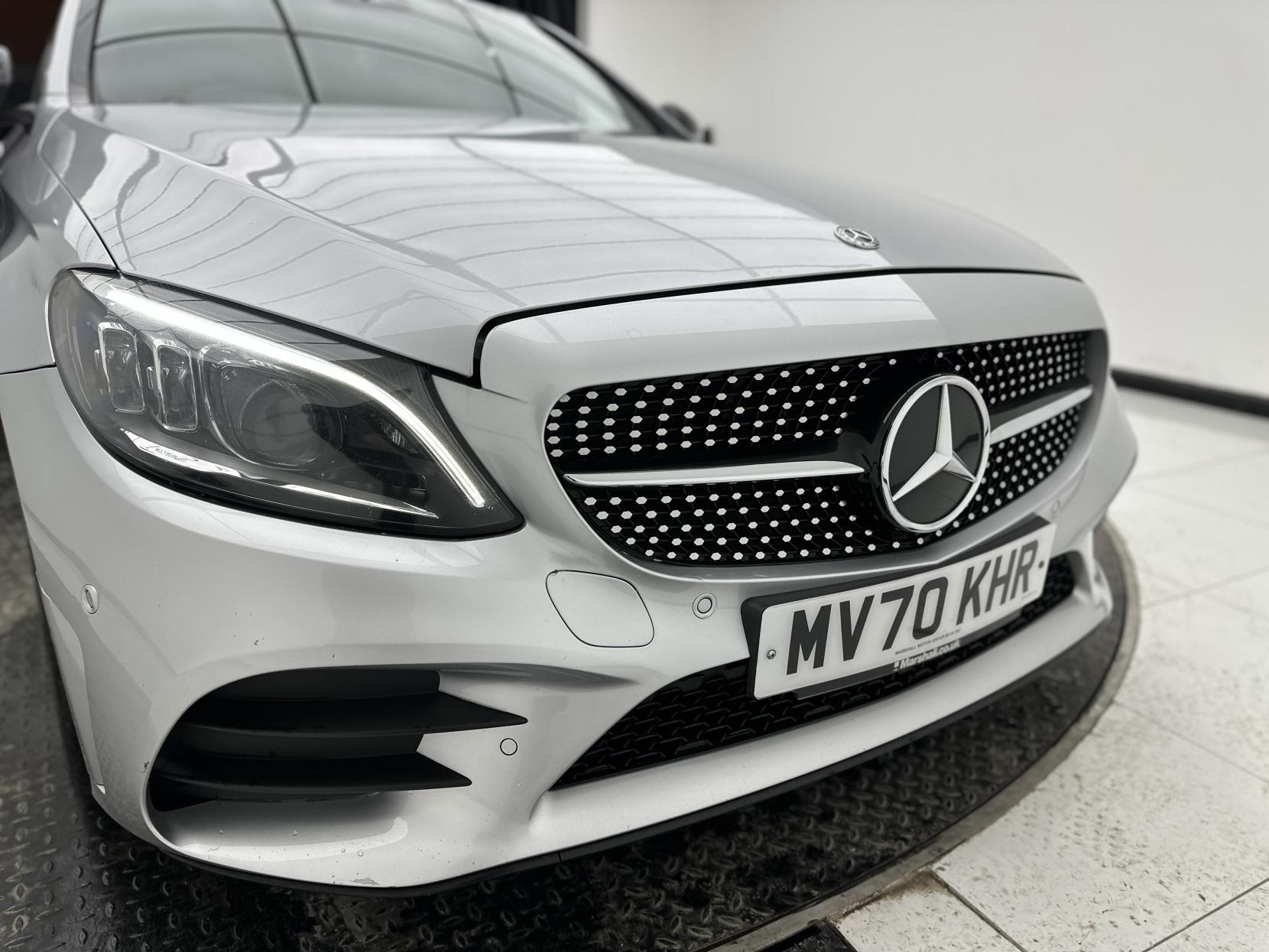 Mercedes-Benz C Class 2.0 C220d AMG Line (Premium) Saloon 4dr Diesel G-Tronic+ Euro 6 (s/s) (194 ps)