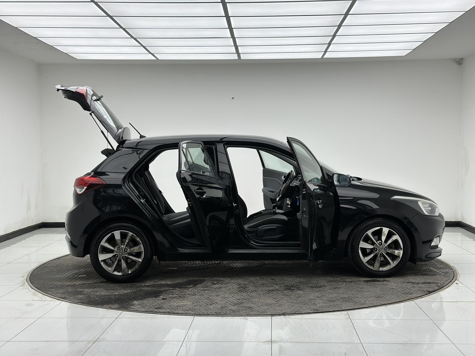 Hyundai i20 1.2 Blue Drive SE Hatchback 5dr Petrol Manual Euro 6 (s/s) (84 ps)